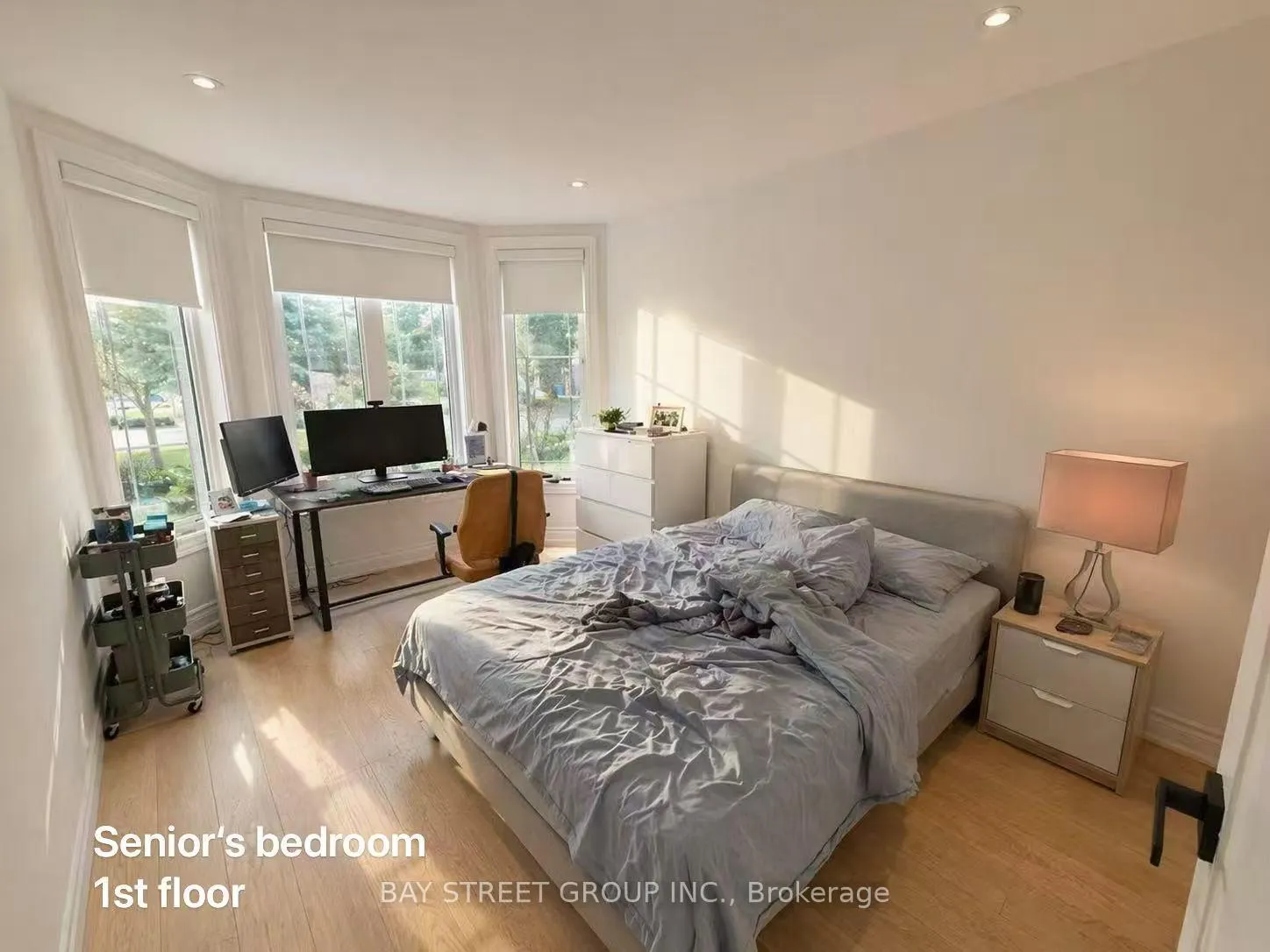 Photo 3 of Unit Upper Level, 42 Fouracre Way, Aurora, Bayview Northeast — HOMEH