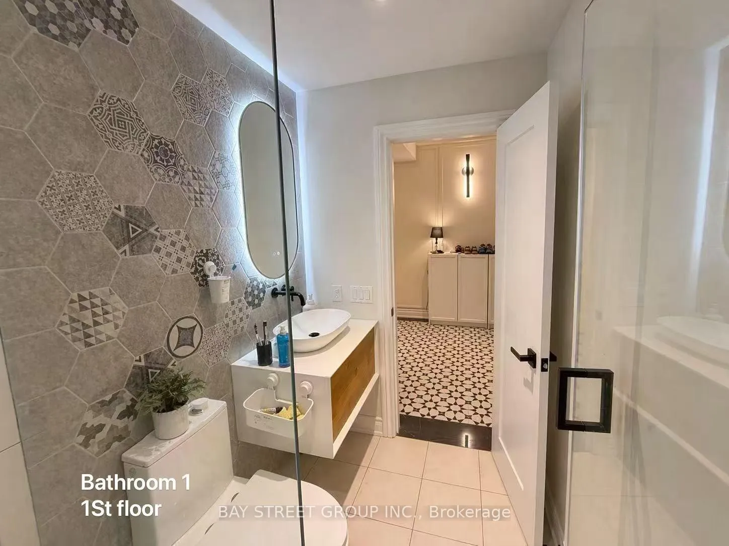 Photo 17 of Unit Upper Level, 42 Fouracre Way, Aurora, Bayview Northeast — HOMEH