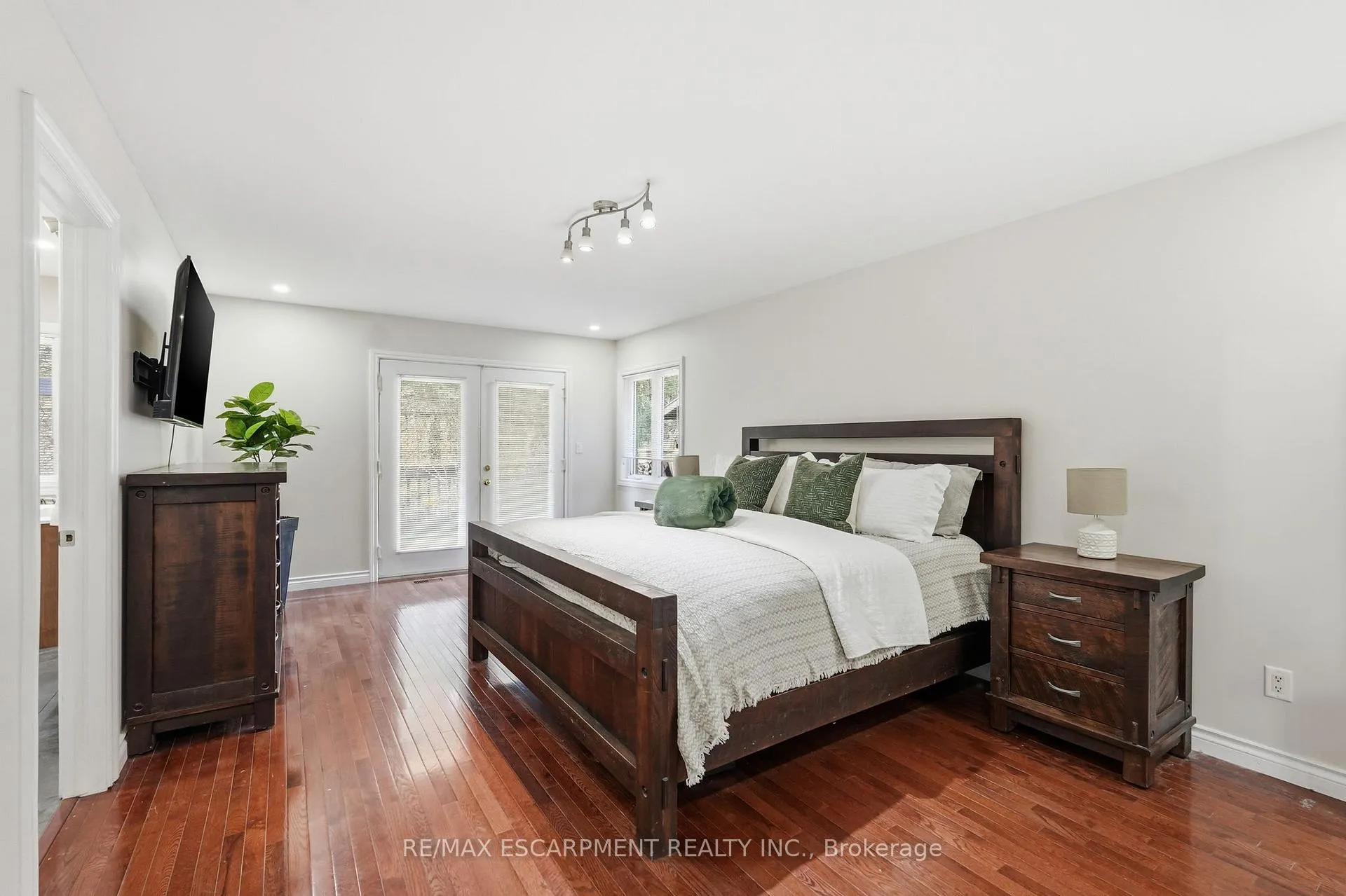 Photo 16 of 19 5TH Concession E, Hamilton, Rural Flamborough — HOMEH