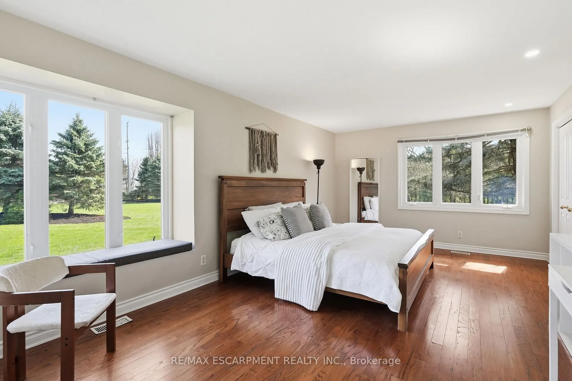 Photo 23 of 19 5TH Concession E, Hamilton, Rural Flamborough — HOMEH