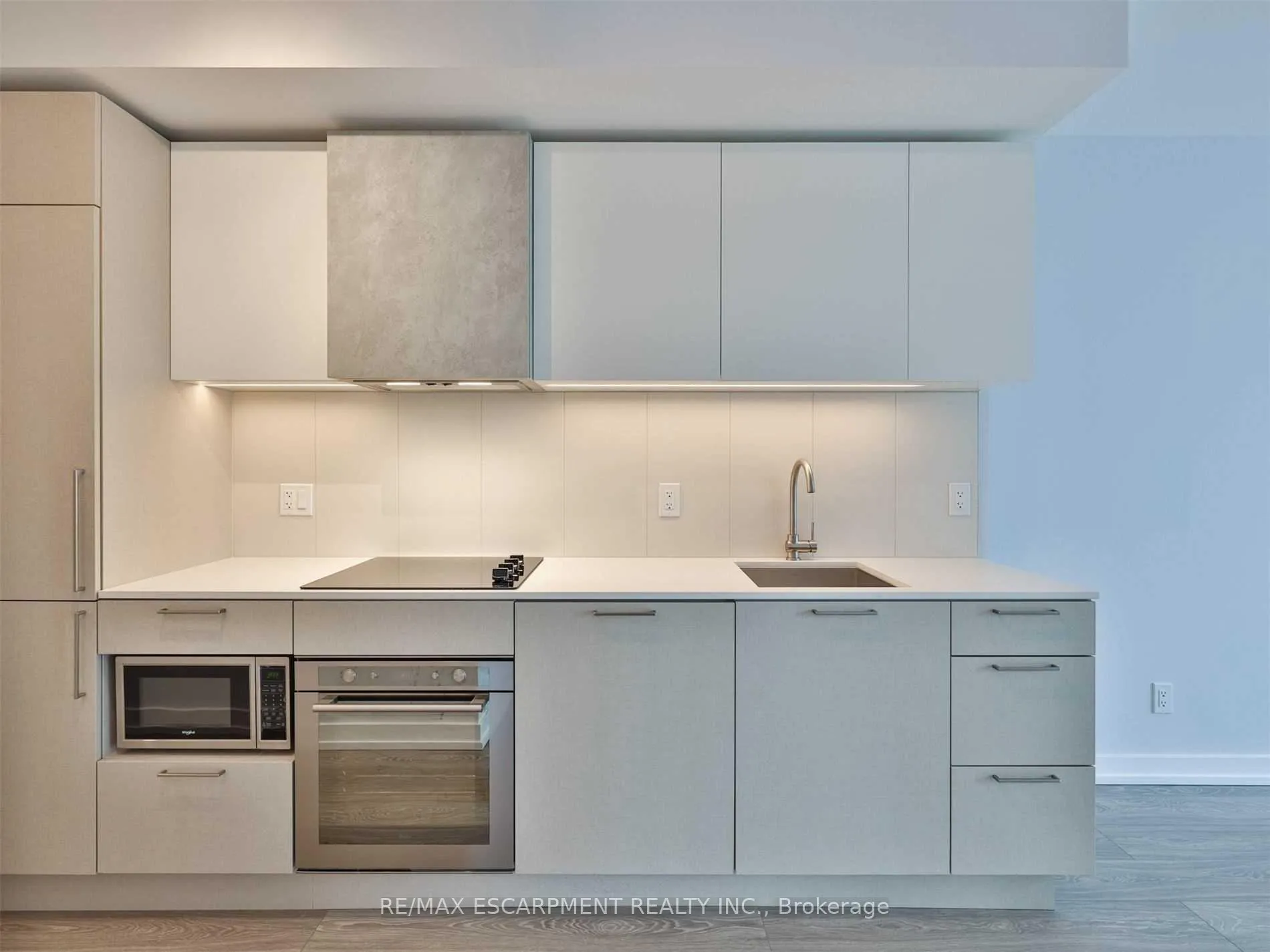 Photo 12 of Unit 705, 19 Western Battery Road, Toronto, Niagara — HOMEH