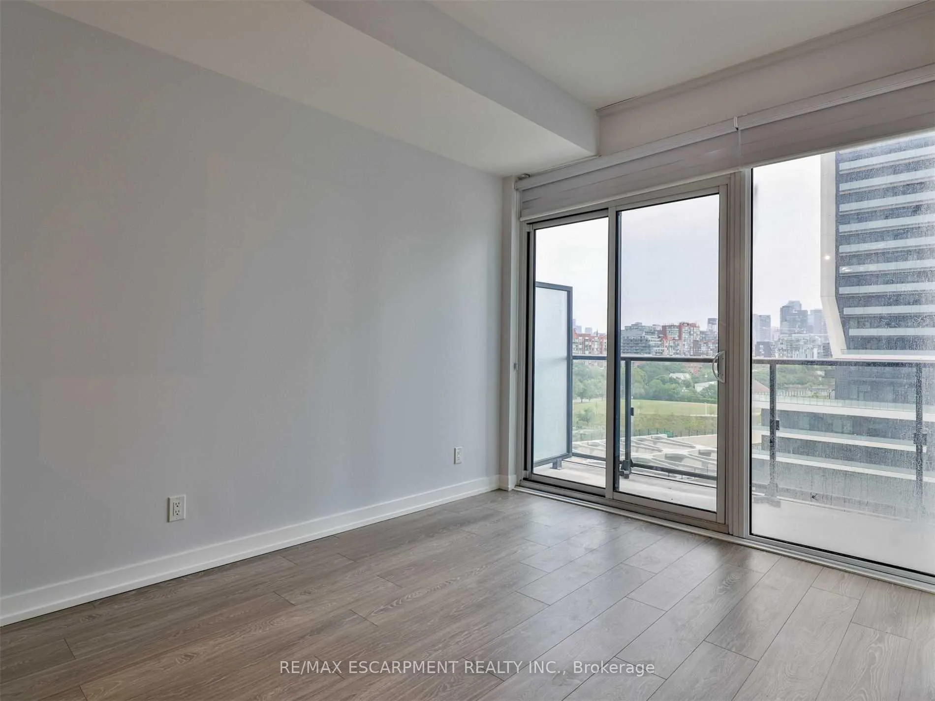 Photo 17 of Unit 705, 19 Western Battery Road, Toronto, Niagara — HOMEH