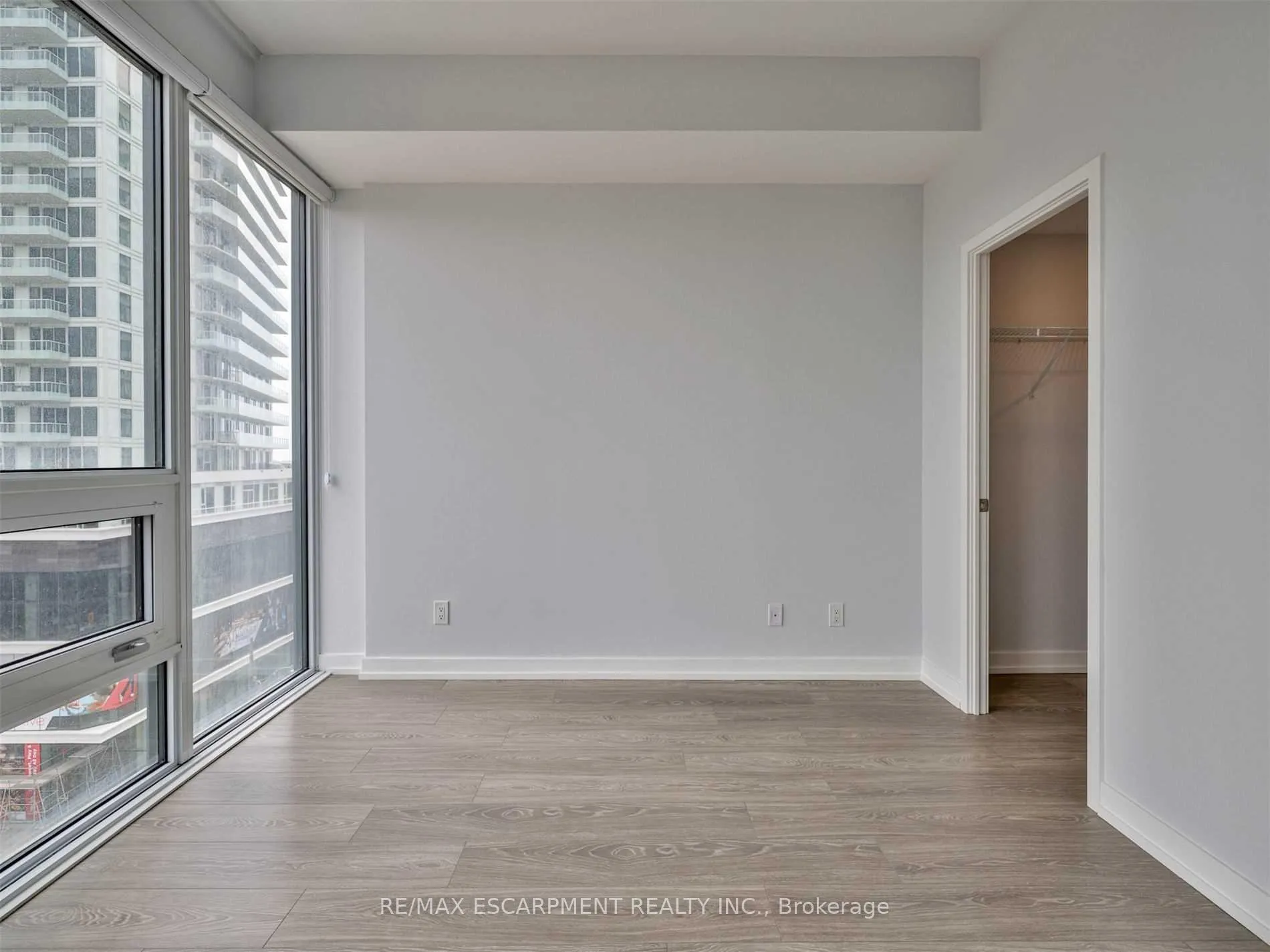 Photo 19 of Unit 705, 19 Western Battery Road, Toronto, Niagara — HOMEH