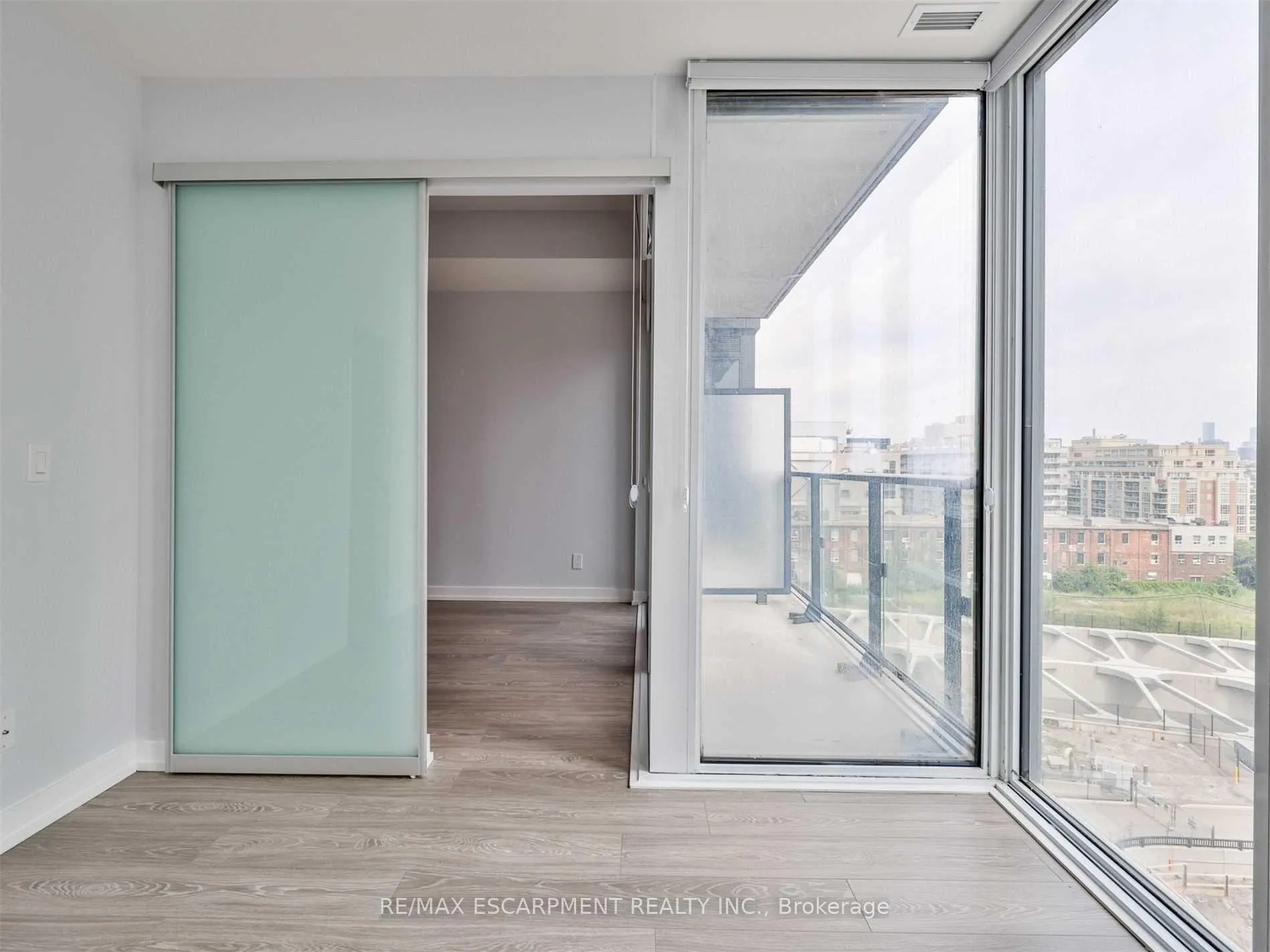 Photo 22 of Unit 705, 19 Western Battery Road, Toronto, Niagara — HOMEH