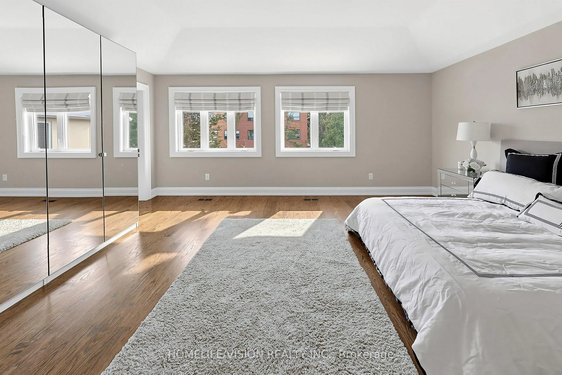 Photo 20 of 69 Don Valley Drive, Toronto, Broadview North — HOMEH
