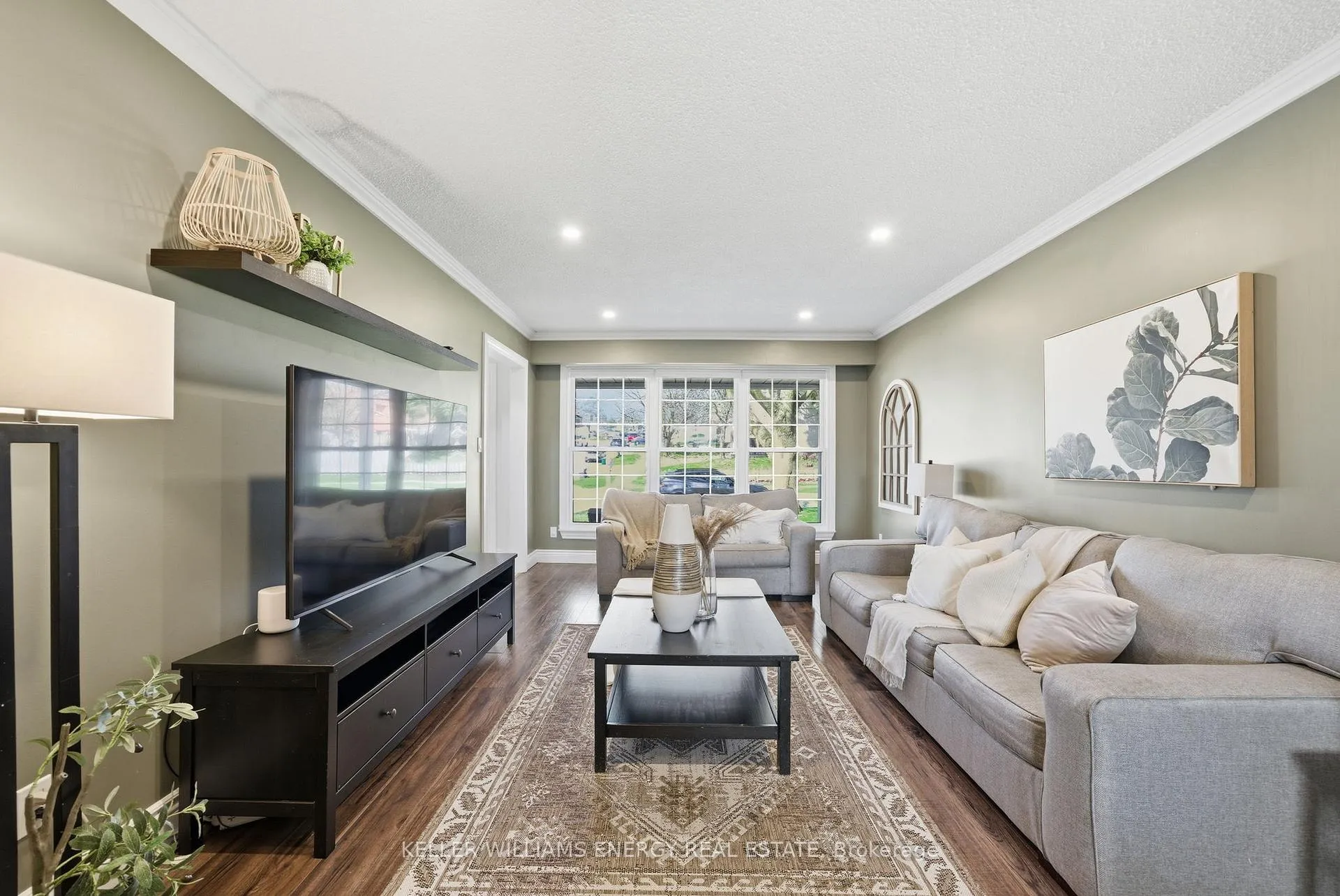 Photo 14 of 67 Rhonda Boulevard, Clarington, Bowmanville — HOMEH