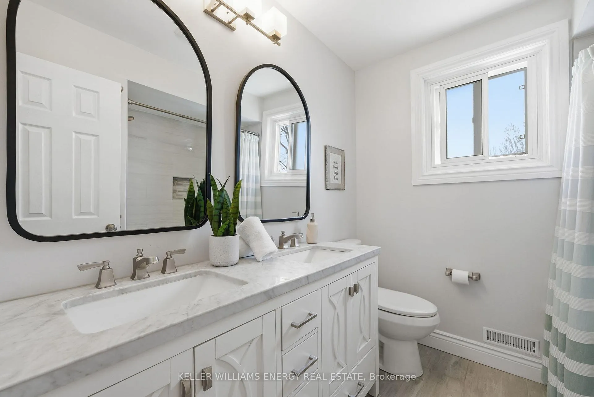 Photo 30 of 67 Rhonda Boulevard, Clarington, Bowmanville — HOMEH