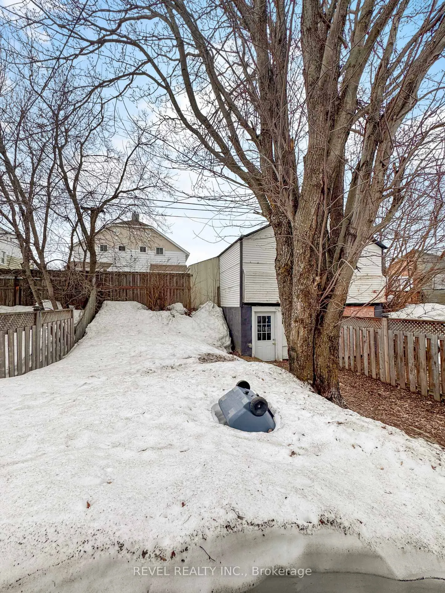 Photo 4 of 264 Cherry Street, Timmins, TNE - Hill District — HOMEH