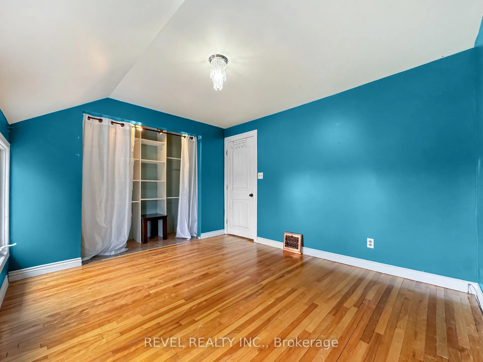 Photo 17 of 264 Cherry Street, Timmins, TNE - Hill District — HOMEH