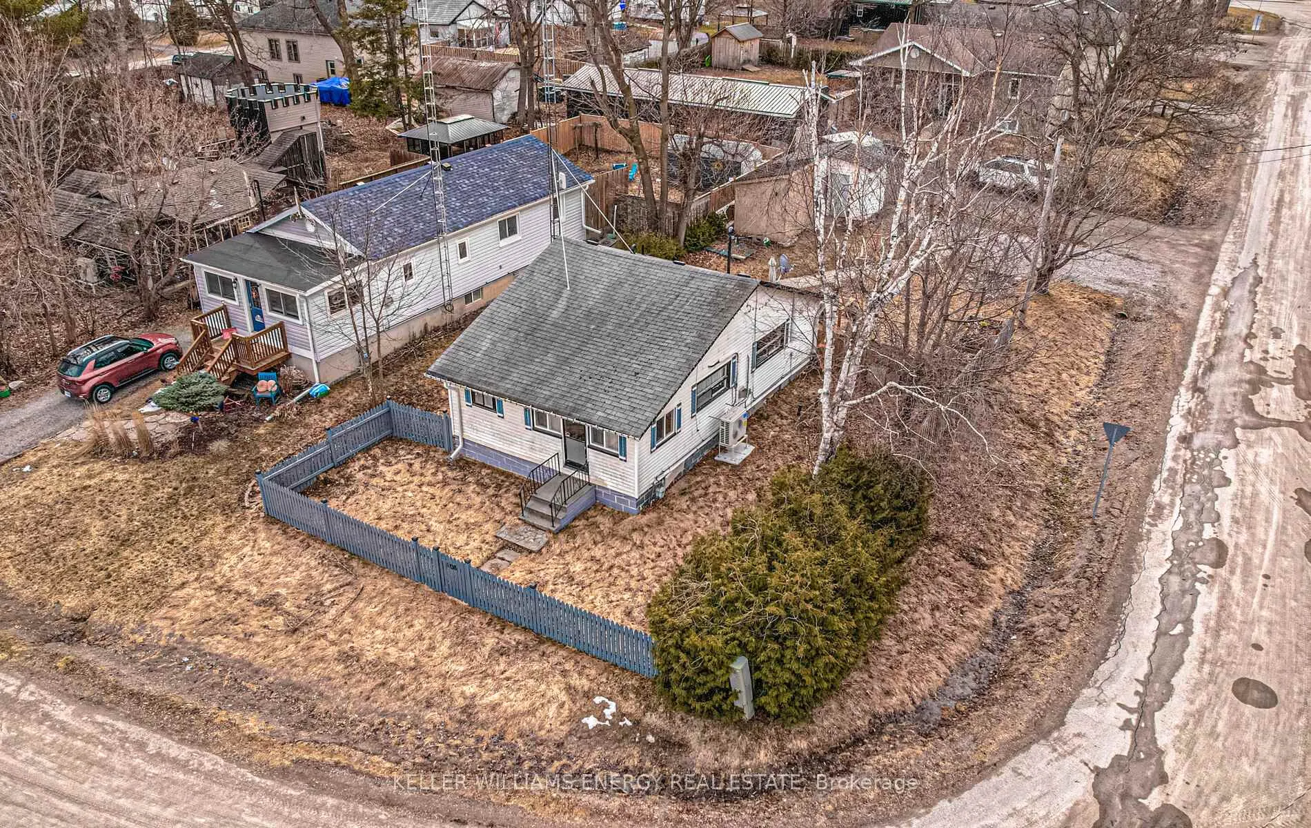 Photo 2 of 108 Centre Street, Scugog, Rural Scugog — HOMEH