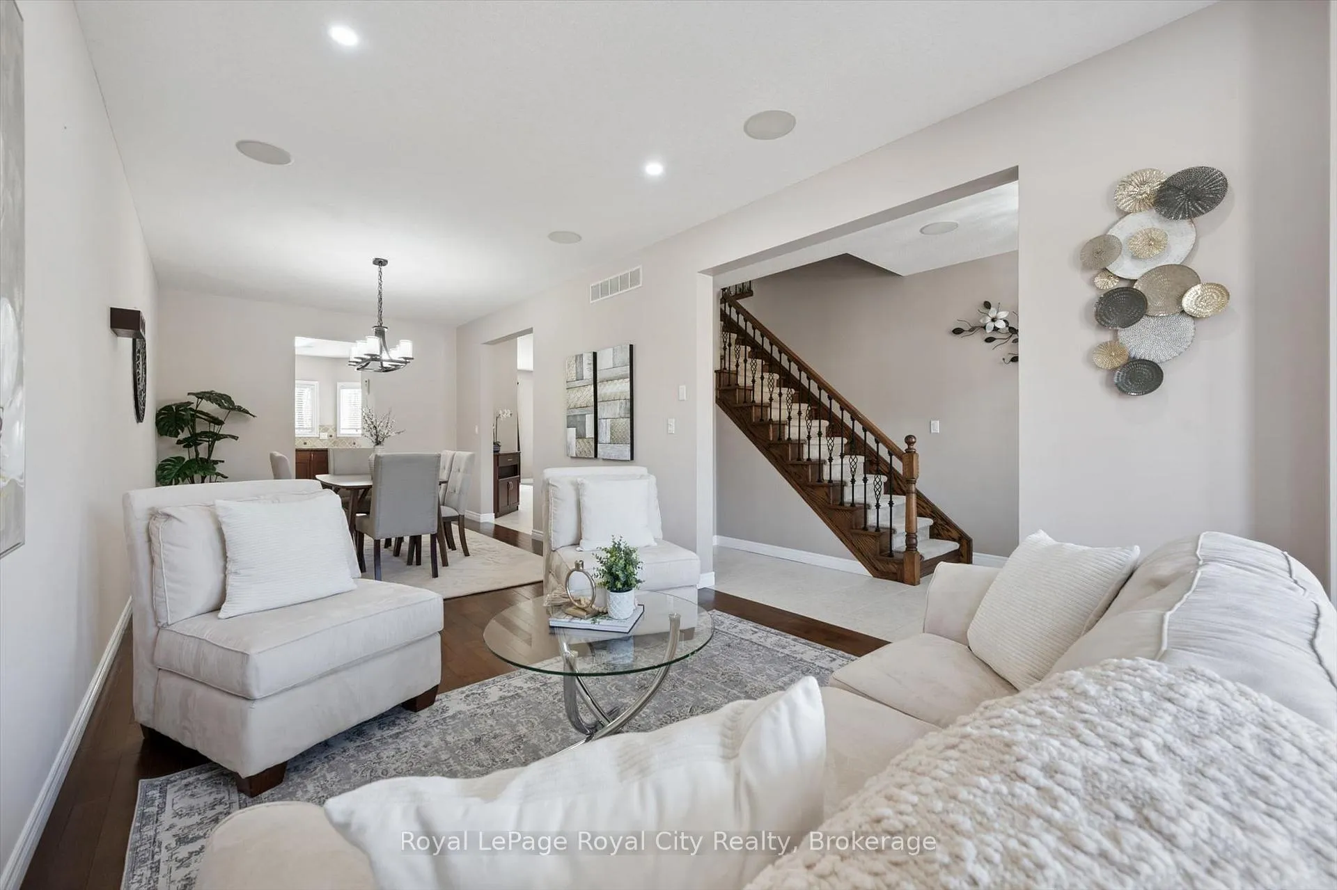 Photo 6 of 760 Willow Road, Guelph, Willow West/Sugarbush/West Acres — HOMEH