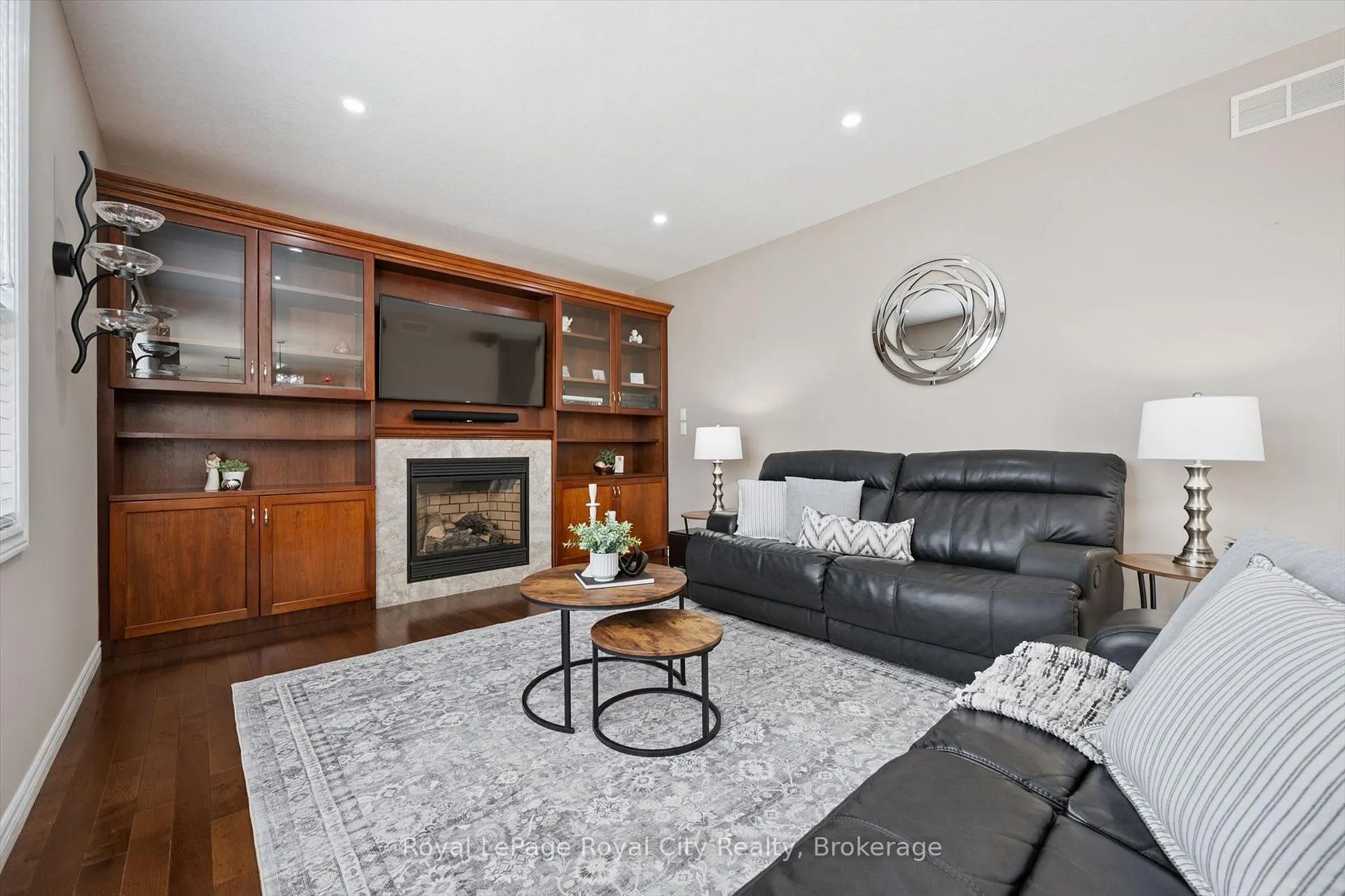 Photo 12 of 760 Willow Road, Guelph, Willow West/Sugarbush/West Acres — HOMEH