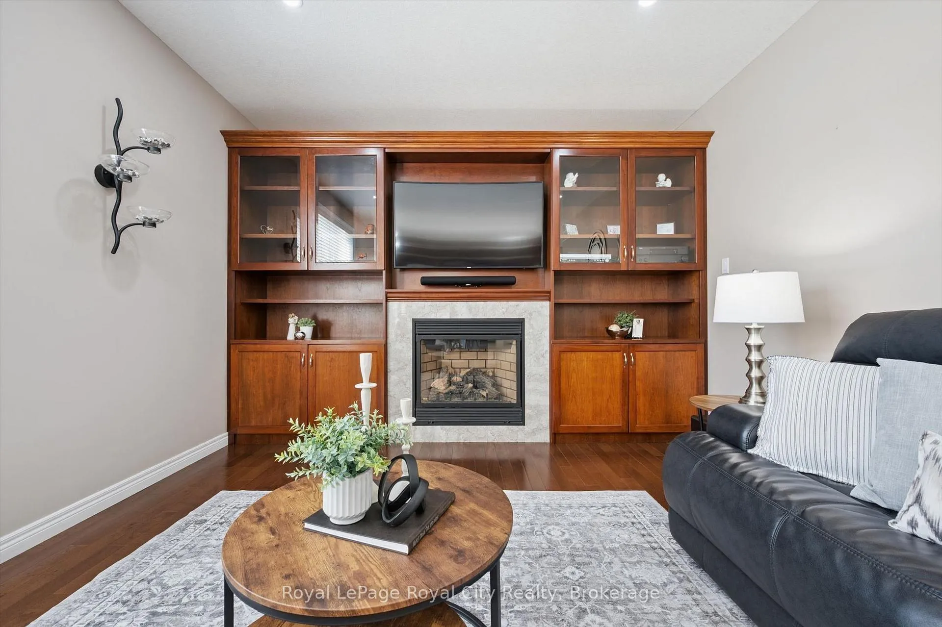 Photo 13 of 760 Willow Road, Guelph, Willow West/Sugarbush/West Acres — HOMEH