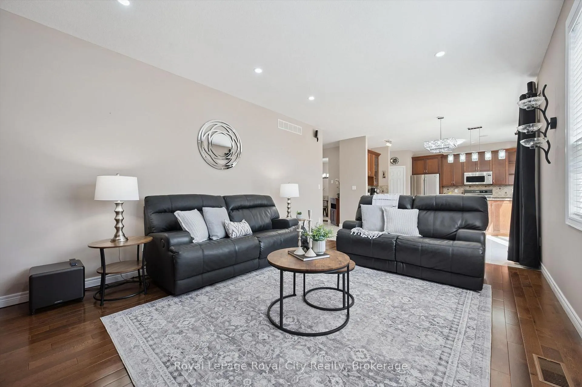 Photo 14 of 760 Willow Road, Guelph, Willow West/Sugarbush/West Acres — HOMEH