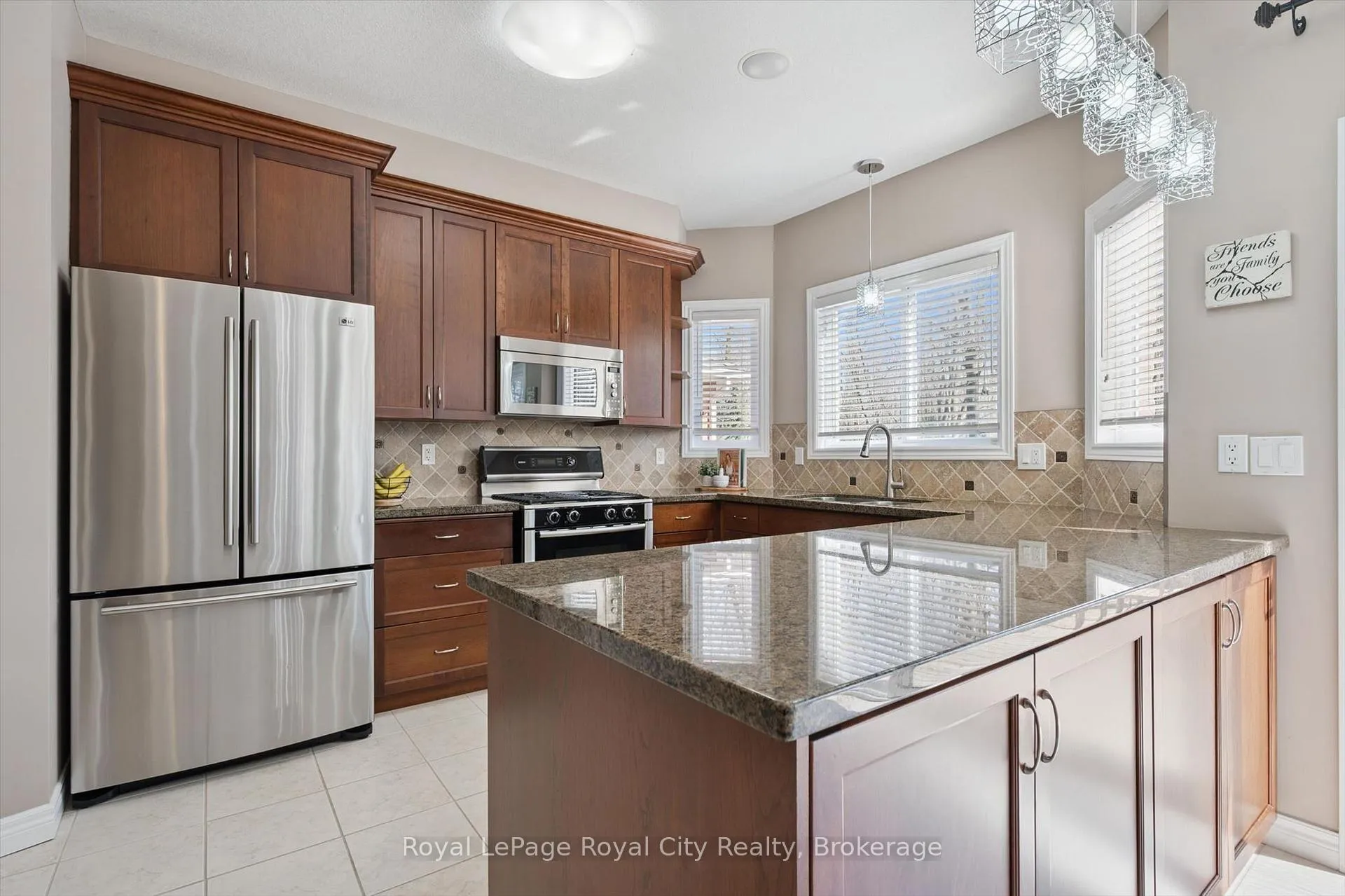 Photo 18 of 760 Willow Road, Guelph, Willow West/Sugarbush/West Acres — HOMEH