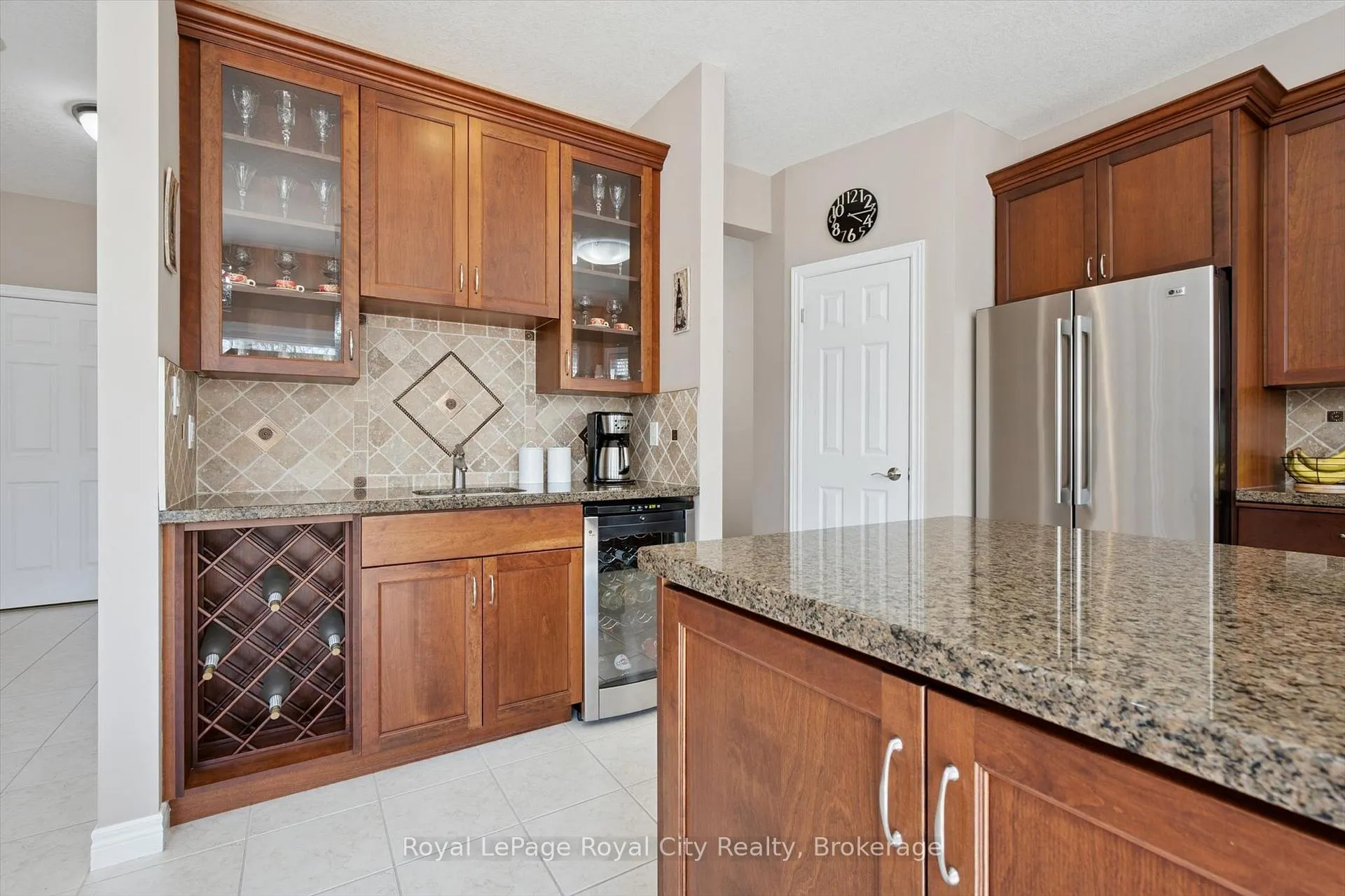 Photo 19 of 760 Willow Road, Guelph, Willow West/Sugarbush/West Acres — HOMEH