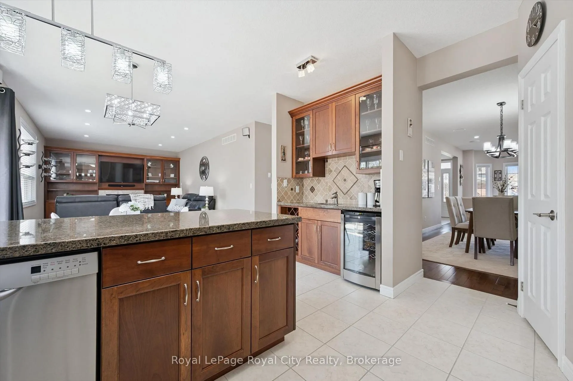 Photo 22 of 760 Willow Road, Guelph, Willow West/Sugarbush/West Acres — HOMEH