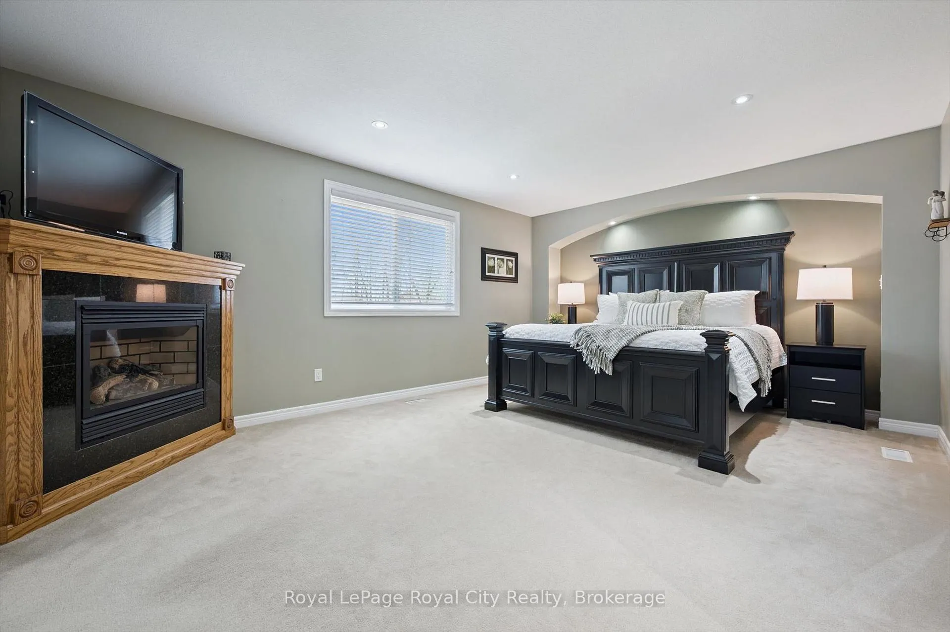 Photo 27 of 760 Willow Road, Guelph, Willow West/Sugarbush/West Acres — HOMEH