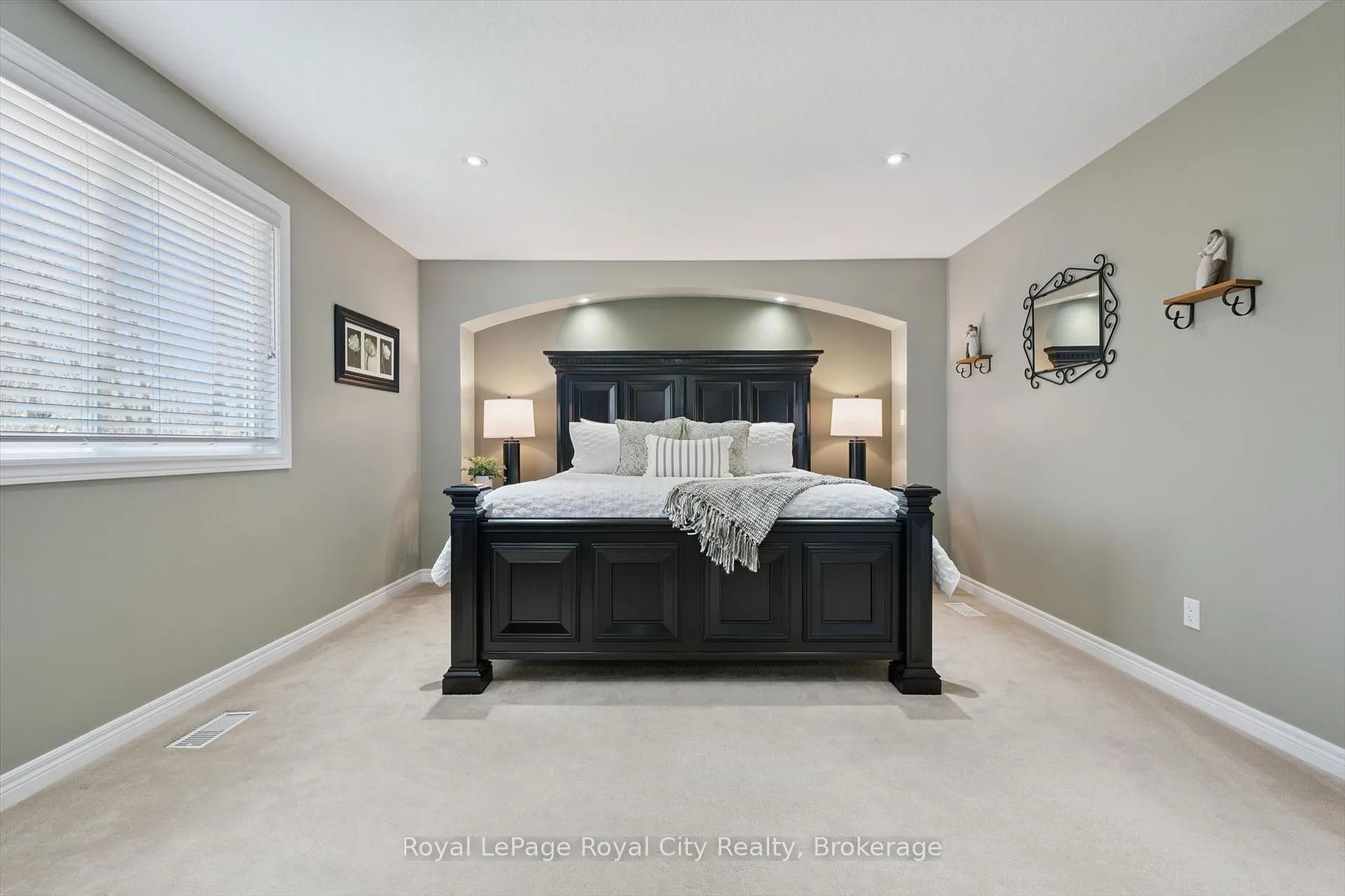 Photo 28 of 760 Willow Road, Guelph, Willow West/Sugarbush/West Acres — HOMEH