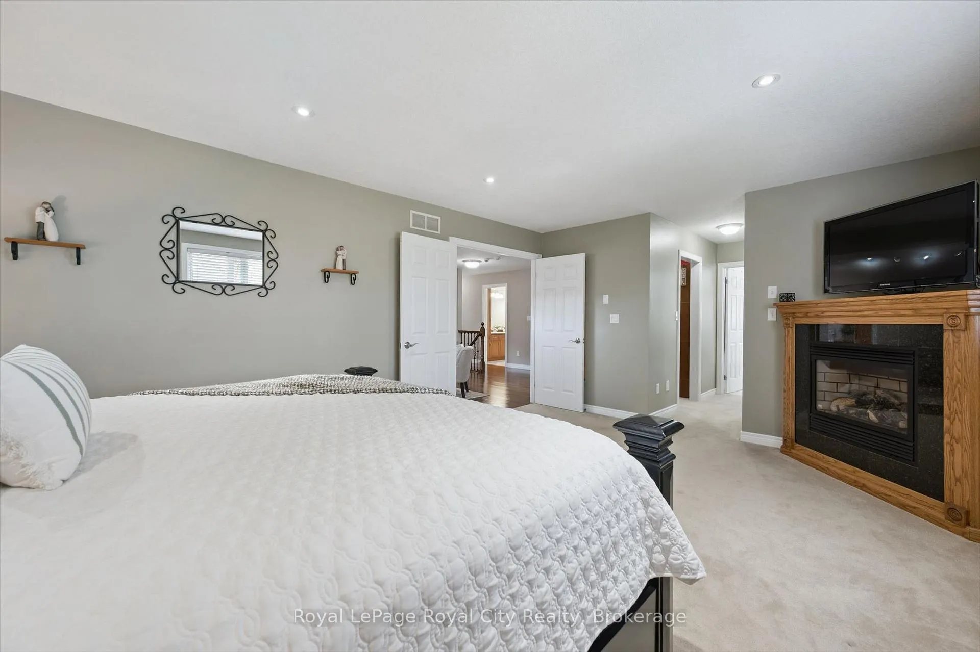 Photo 29 of 760 Willow Road, Guelph, Willow West/Sugarbush/West Acres — HOMEH