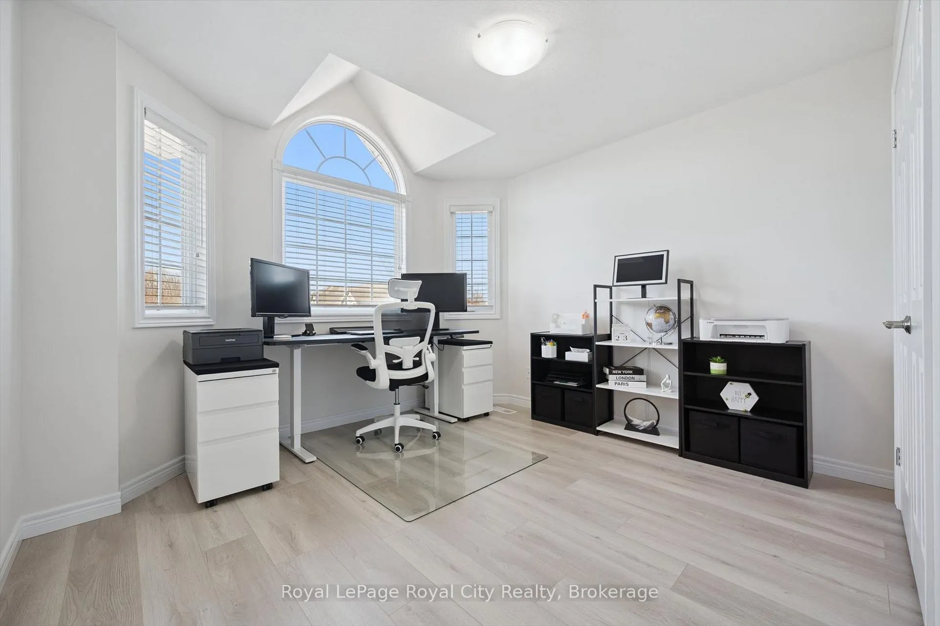 Photo 35 of 760 Willow Road, Guelph, Willow West/Sugarbush/West Acres — HOMEH