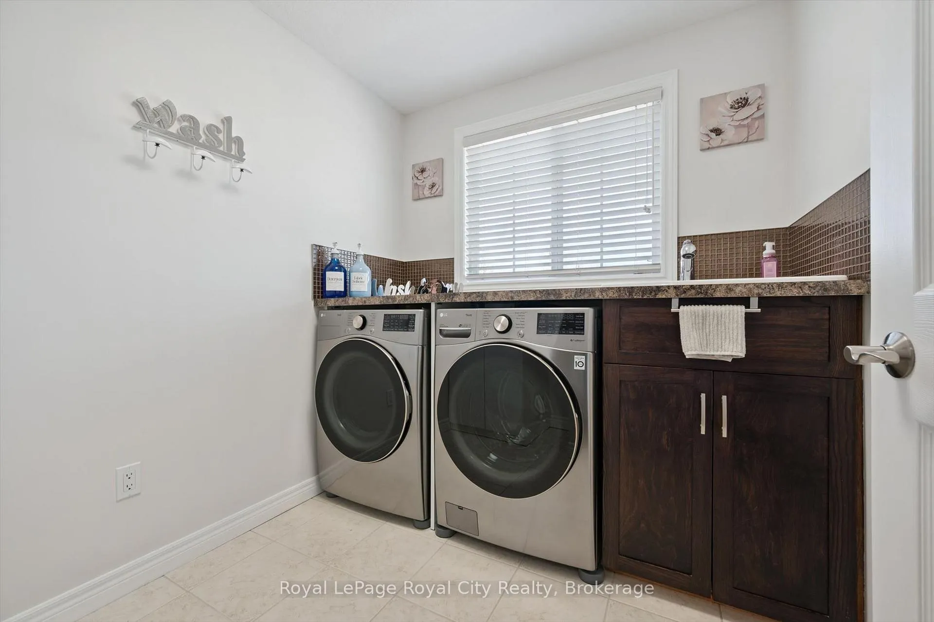 Photo 36 of 760 Willow Road, Guelph, Willow West/Sugarbush/West Acres — HOMEH