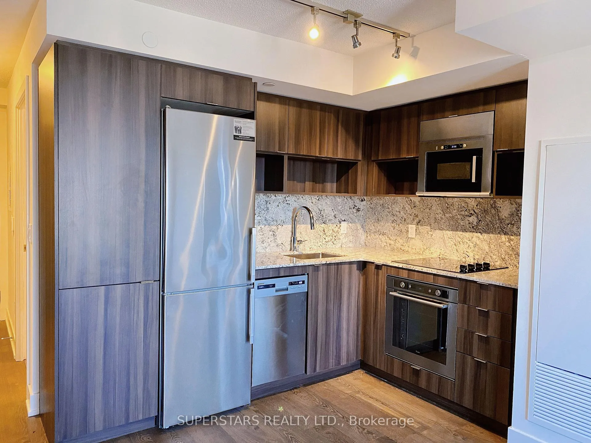 Photo 1 of Unit 807, 7 Mabelle Avenue, Etobicoke, Islington-City Centre West — HOMEH