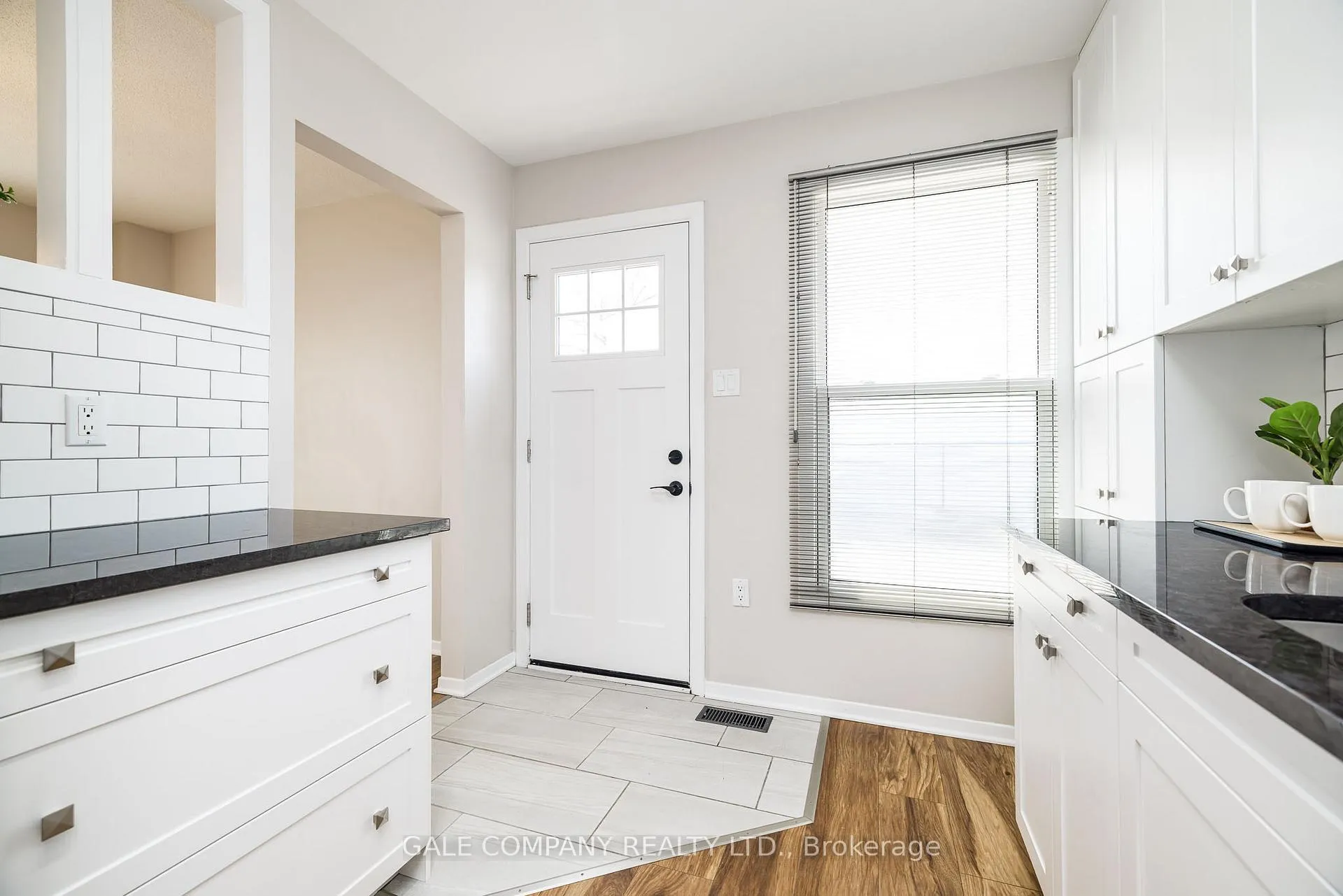 Photo 5 of 193 Edward Street S, Arnprior — HOMEH