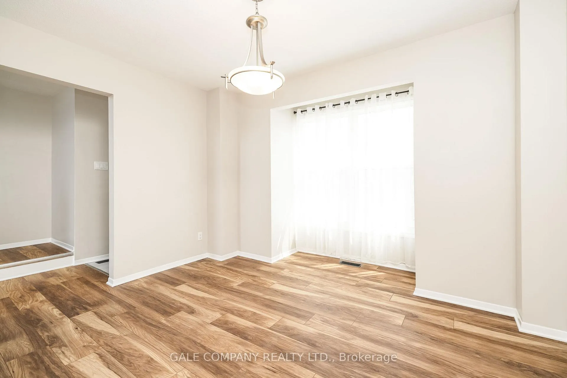 Photo 8 of 193 Edward Street S, Arnprior — HOMEH