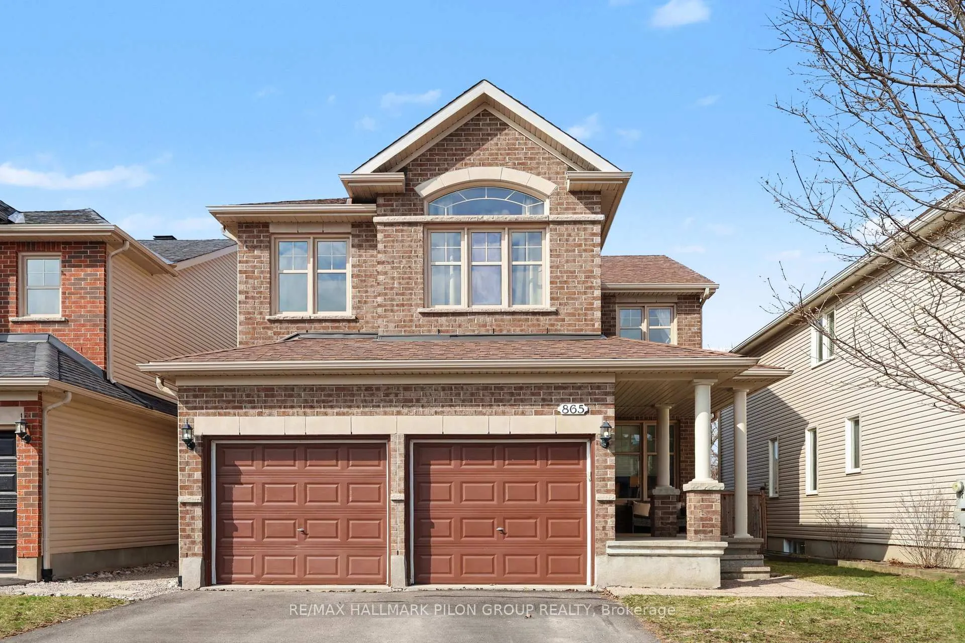 Photo 2 of 865 Contour Street, Ottawa, Mer Bleue/Bradley Estates/Anderson Park — HOMEH