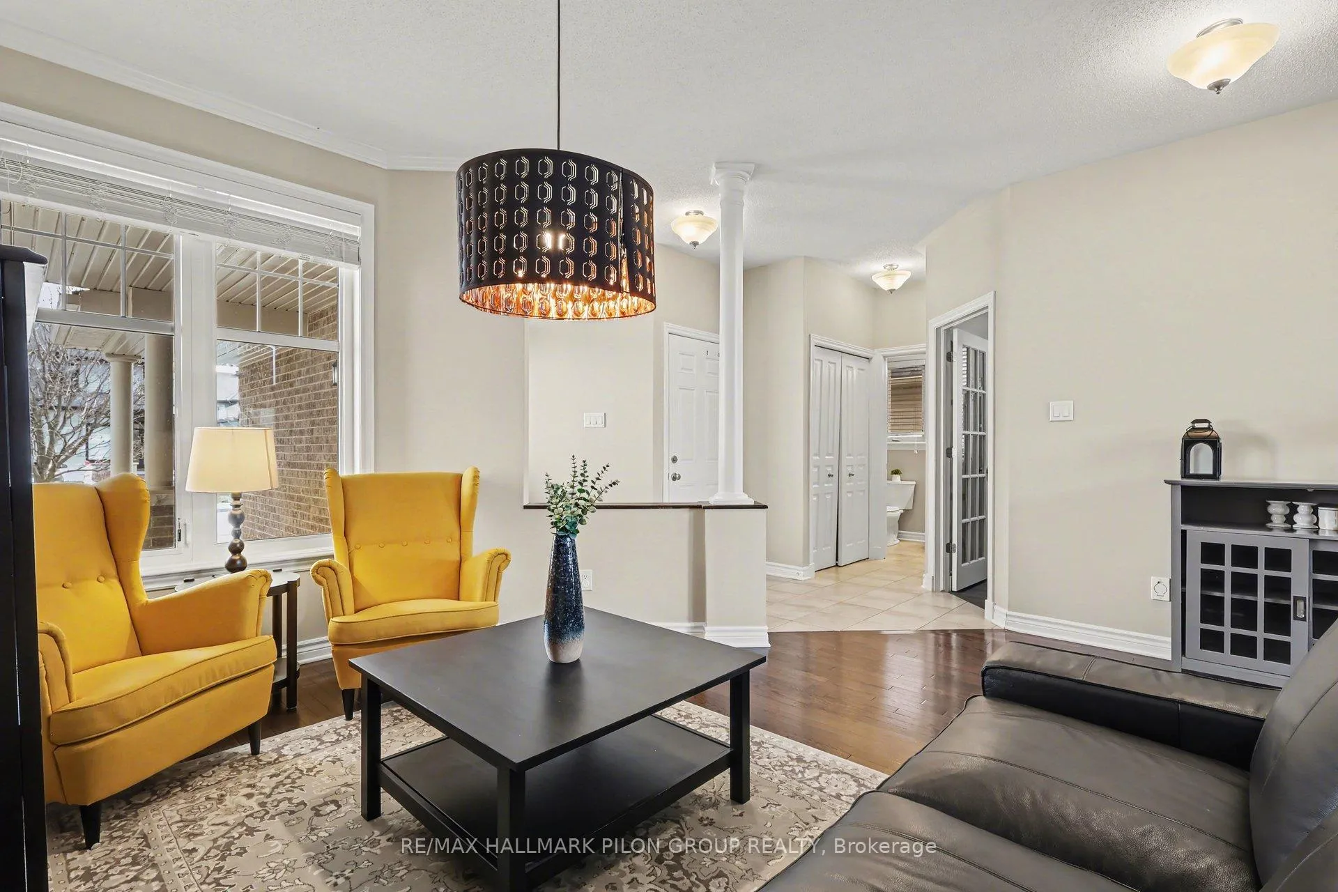 Photo 10 of 865 Contour Street, Ottawa, Mer Bleue/Bradley Estates/Anderson Park — HOMEH