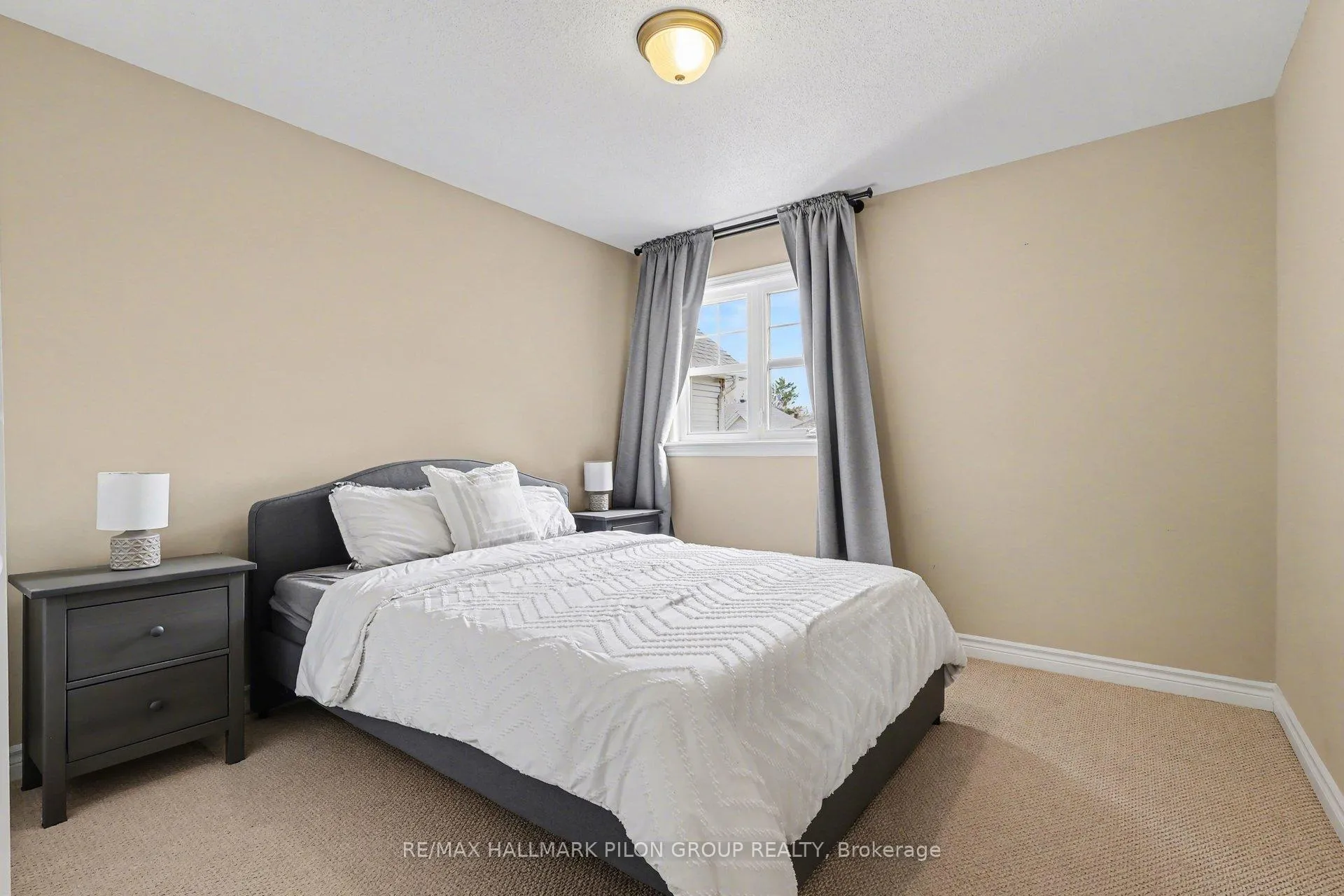 Photo 18 of 865 Contour Street, Ottawa, Mer Bleue/Bradley Estates/Anderson Park — HOMEH