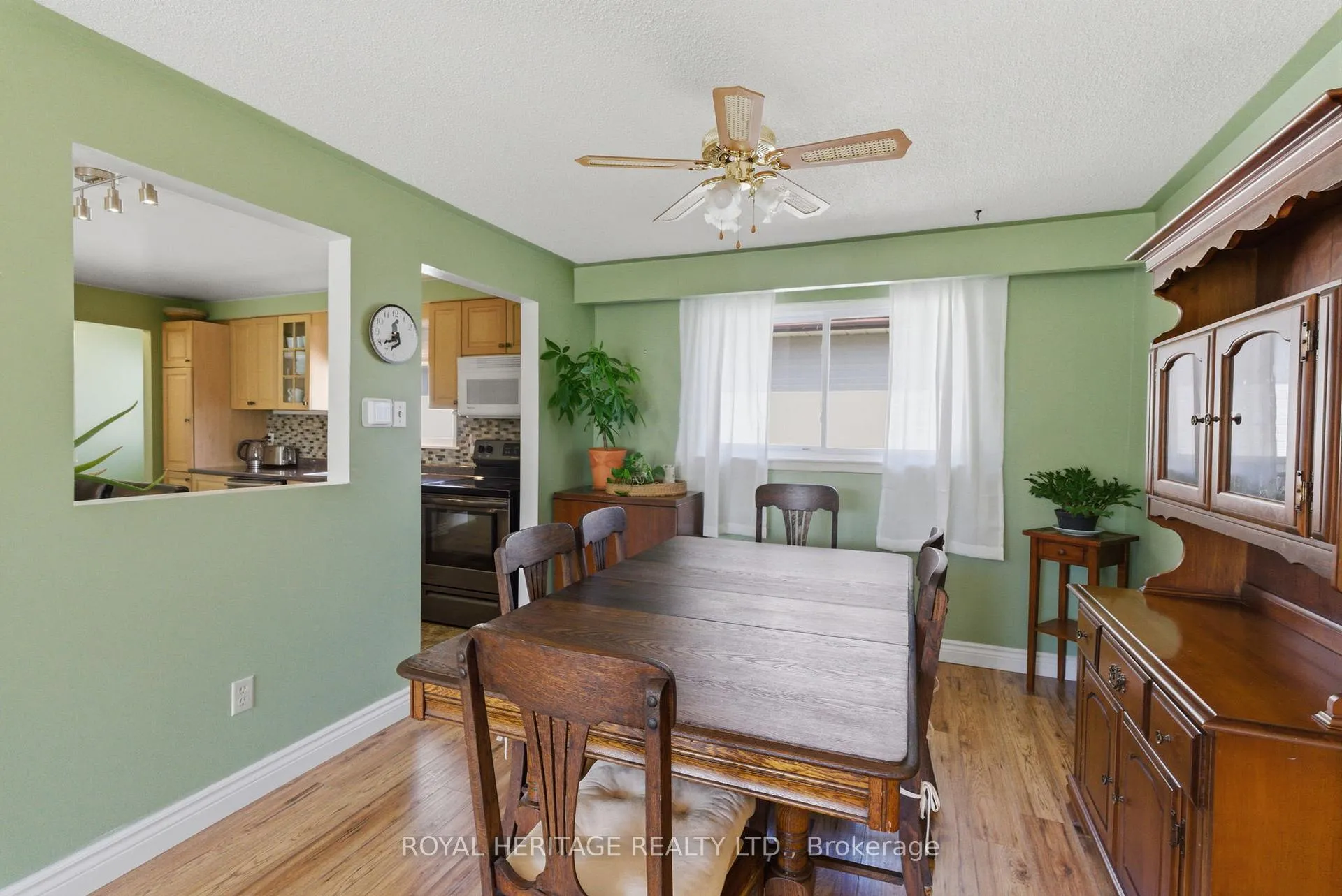 Photo 13 of 72 Clover Ridge Drive E, Ajax, South East — HOMEH