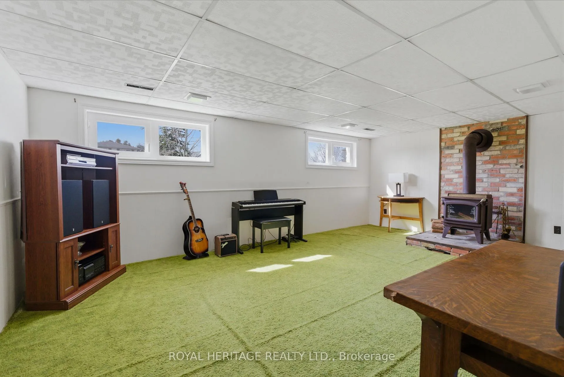 Photo 35 of 72 Clover Ridge Drive E, Ajax, South East — HOMEH