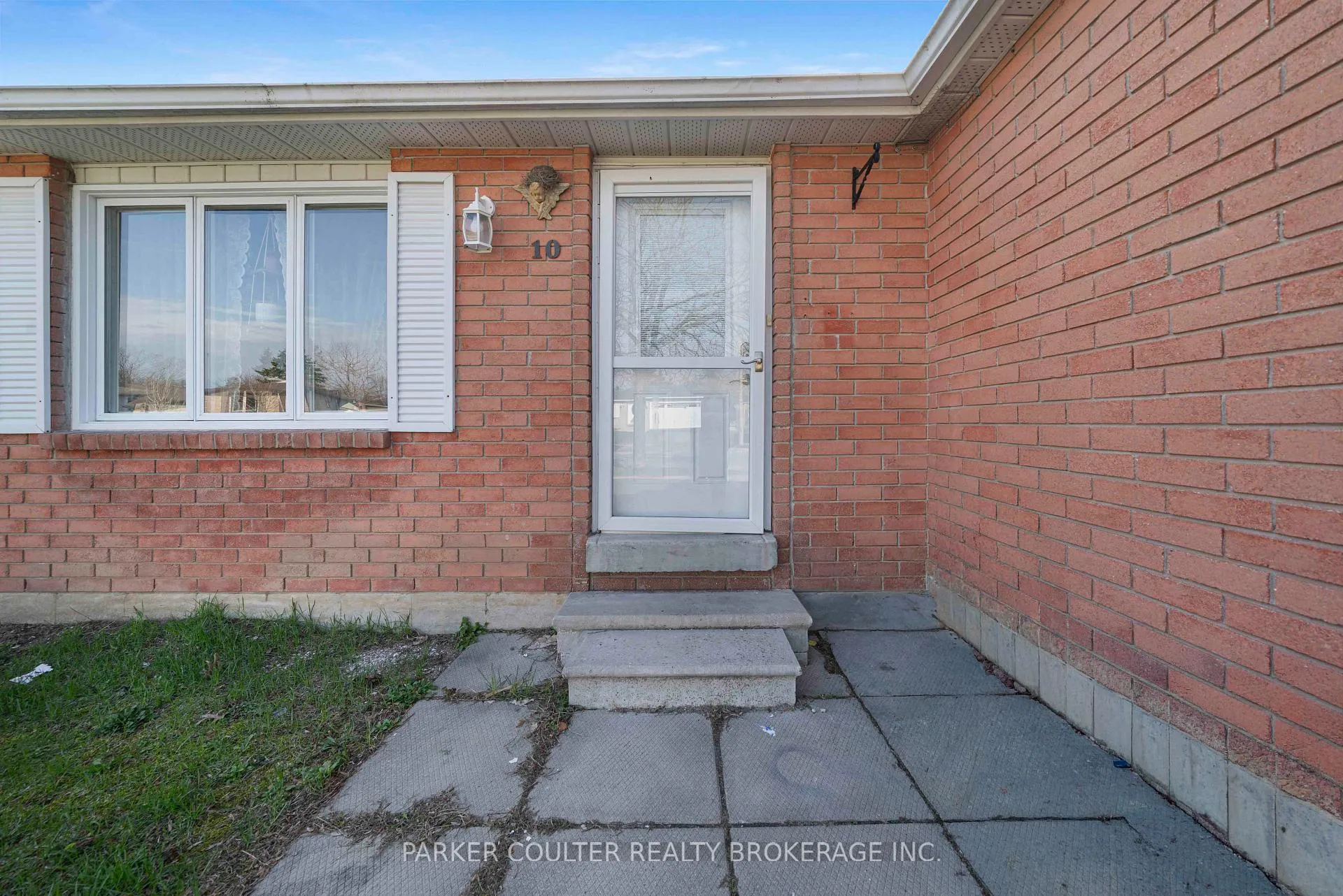 Photo 2 of 10 Ford Street, Barrie, Sunnidale — HOMEH