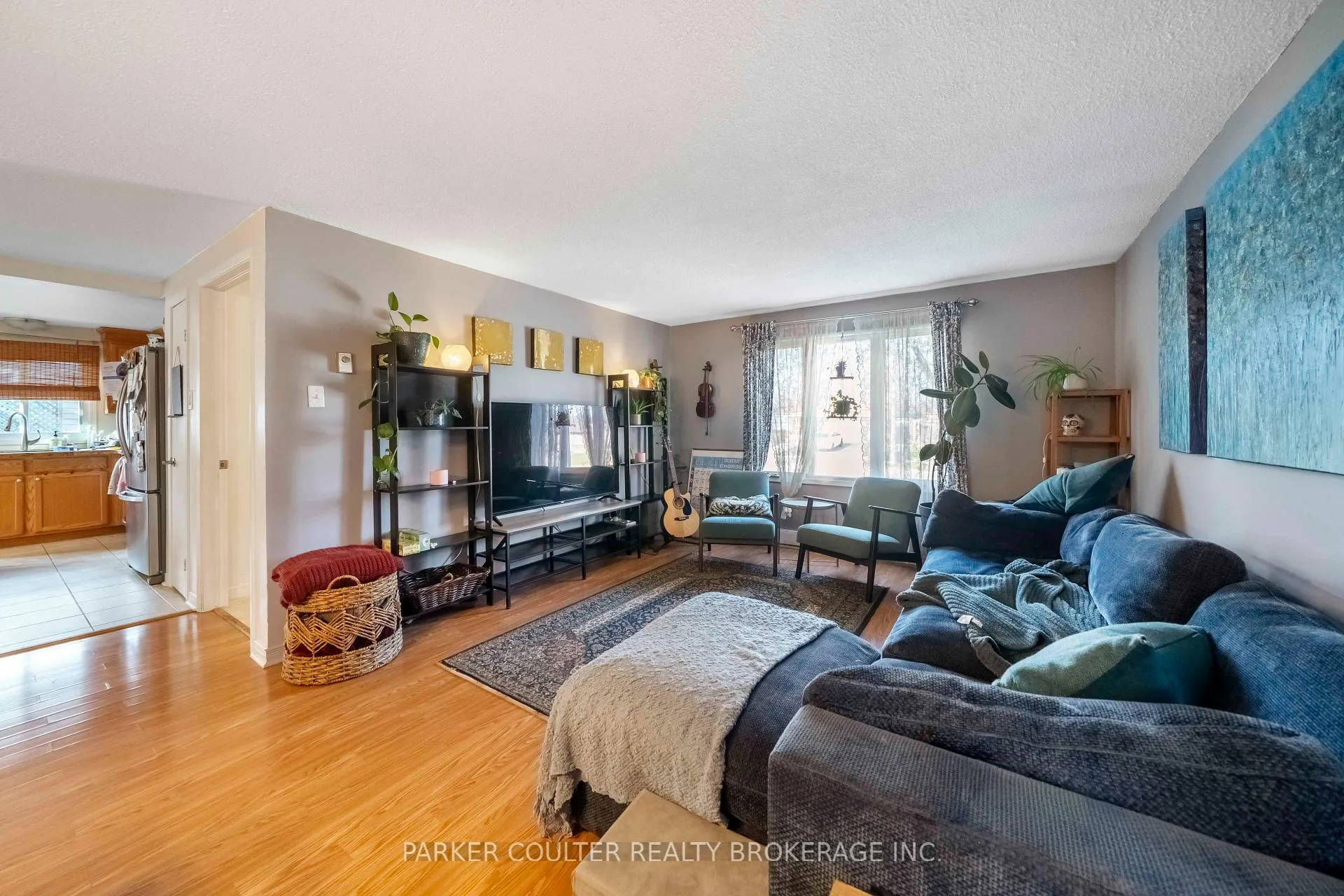 Photo 14 of 10 Ford Street, Barrie, Sunnidale — HOMEH