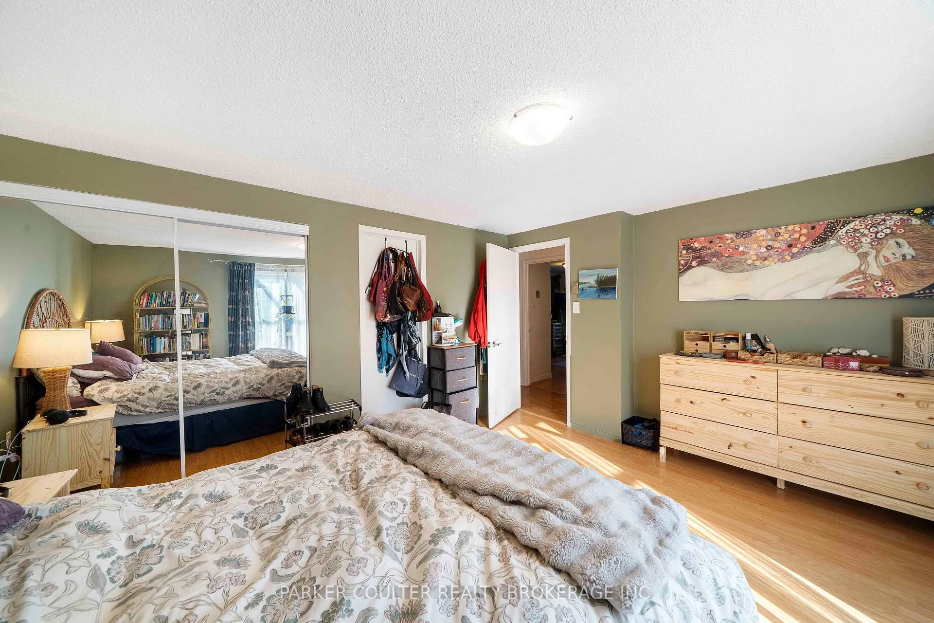 Photo 31 of 10 Ford Street, Barrie, Sunnidale — HOMEH