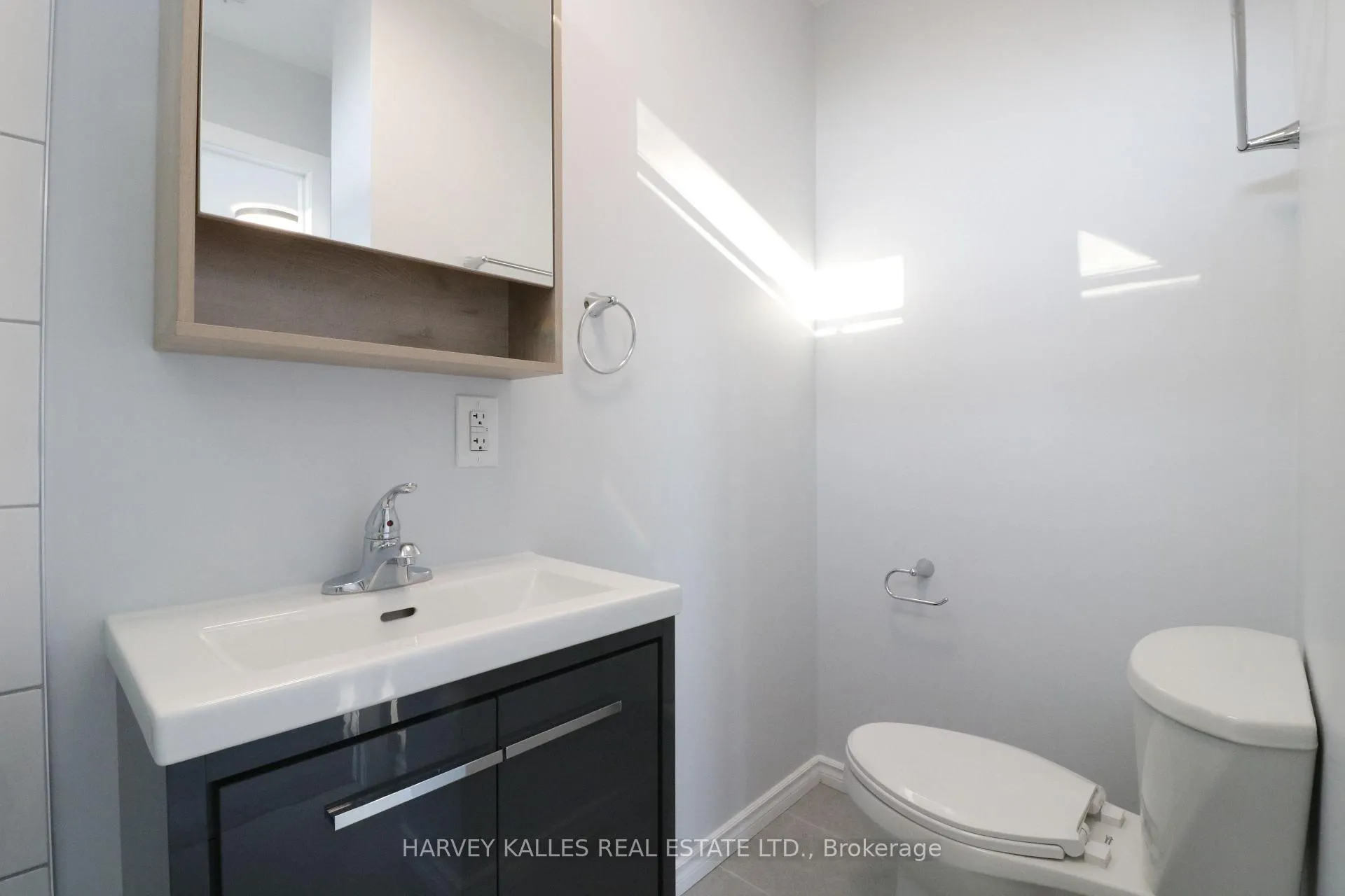 Photo 12 of Unit A, 199 Augusta Avenue, Toronto, Kensington-Chinatown — HOMEH
