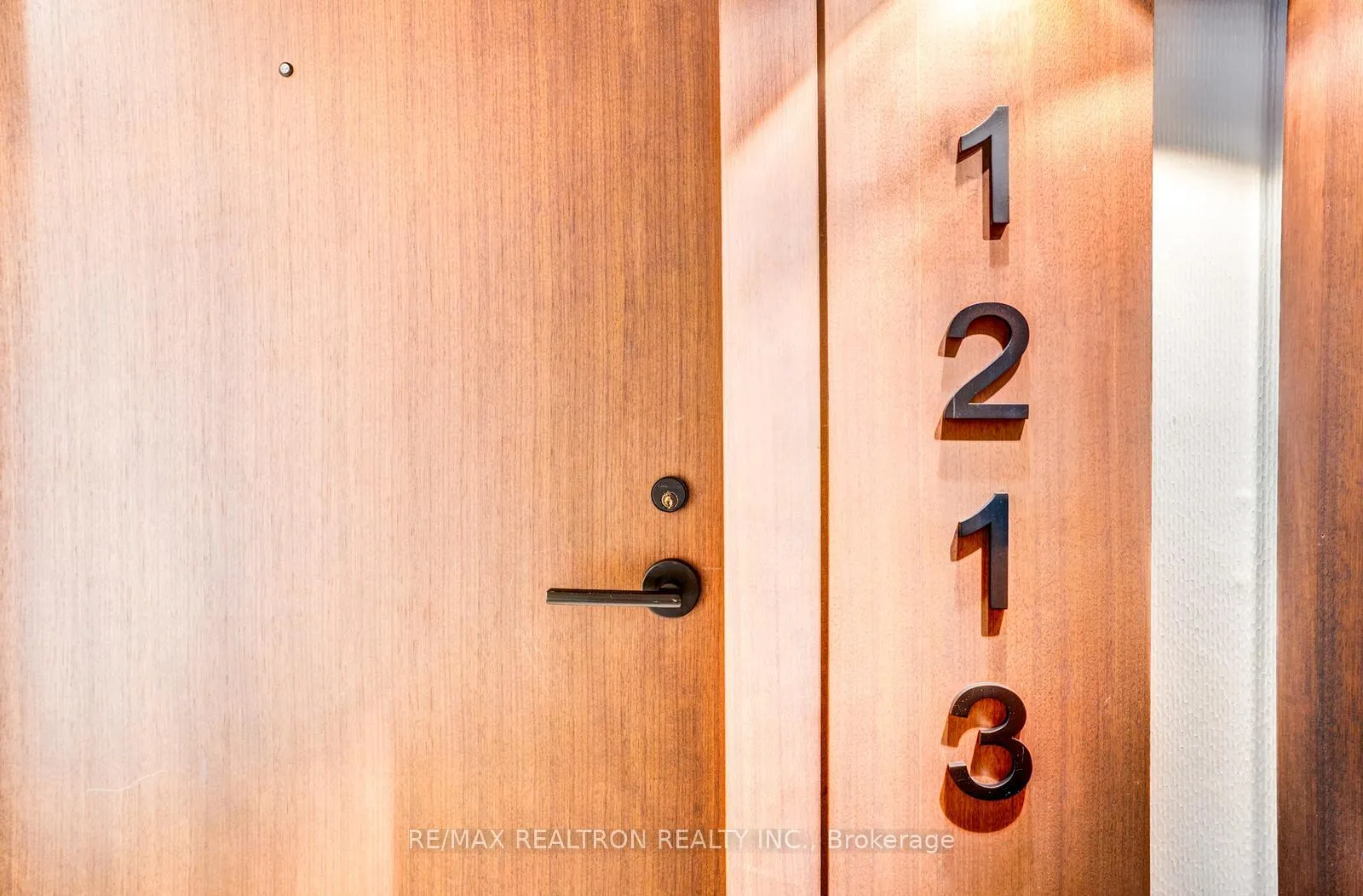 Photo 3 of Unit 1213, 425 Front Street E, Toronto, Waterfront Communities — HOMEH