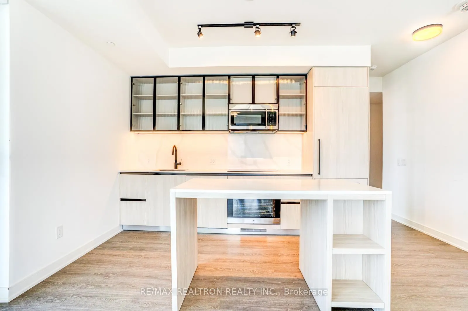 Photo 6 of Unit 1213, 425 Front Street E, Toronto, Waterfront Communities — HOMEH