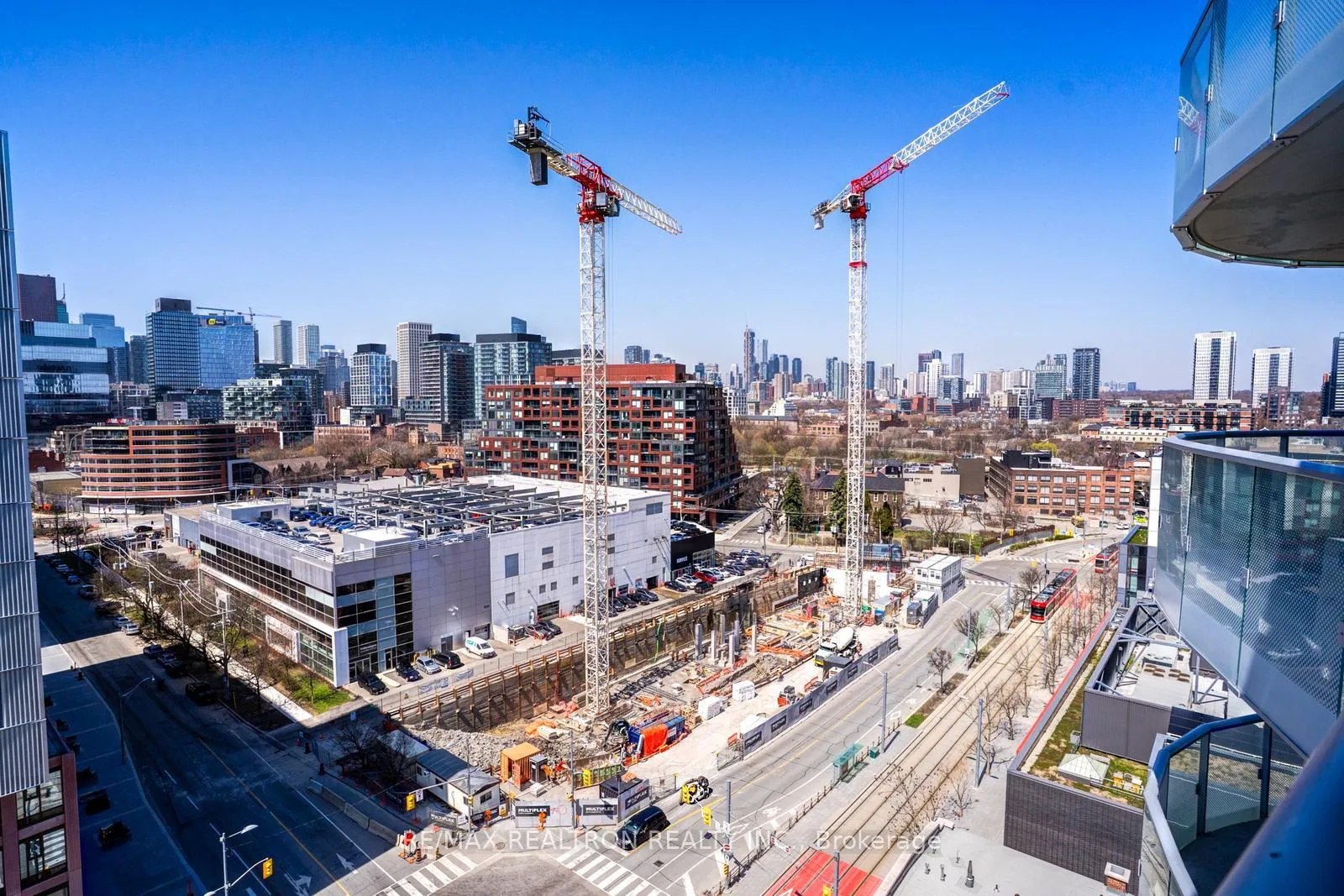 Photo 8 of Unit 1213, 425 Front Street E, Toronto, Waterfront Communities — HOMEH