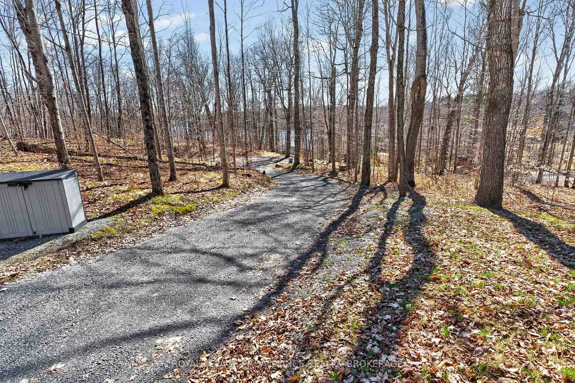 Photo 5 of 289 Maple Grove Lane, Frontenac, Frontenac South — HOMEH