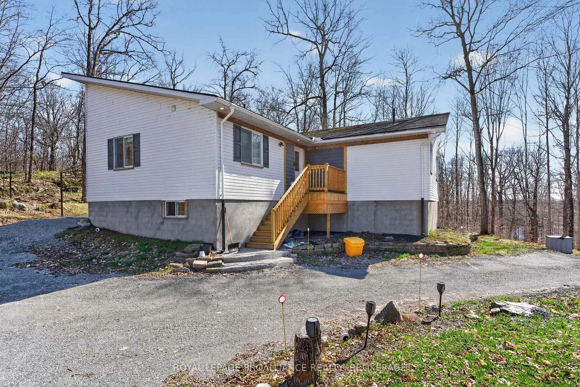 Photo 12 of 289 Maple Grove Lane, Frontenac, Frontenac South — HOMEH
