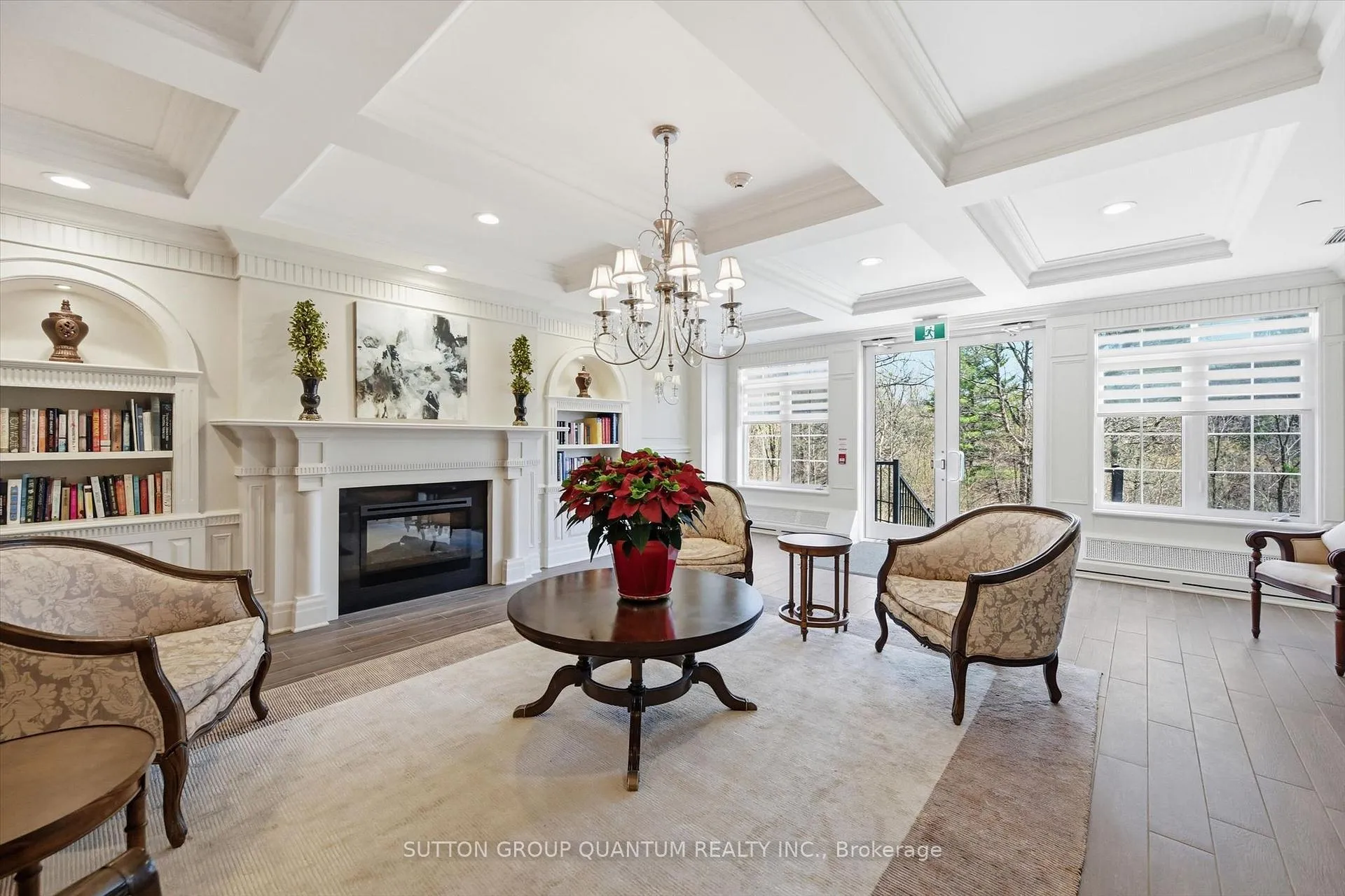 Photo 4 of Unit 304, 2300 Upper Middle Road W, Oakville, Glen Abbey — HOMEH