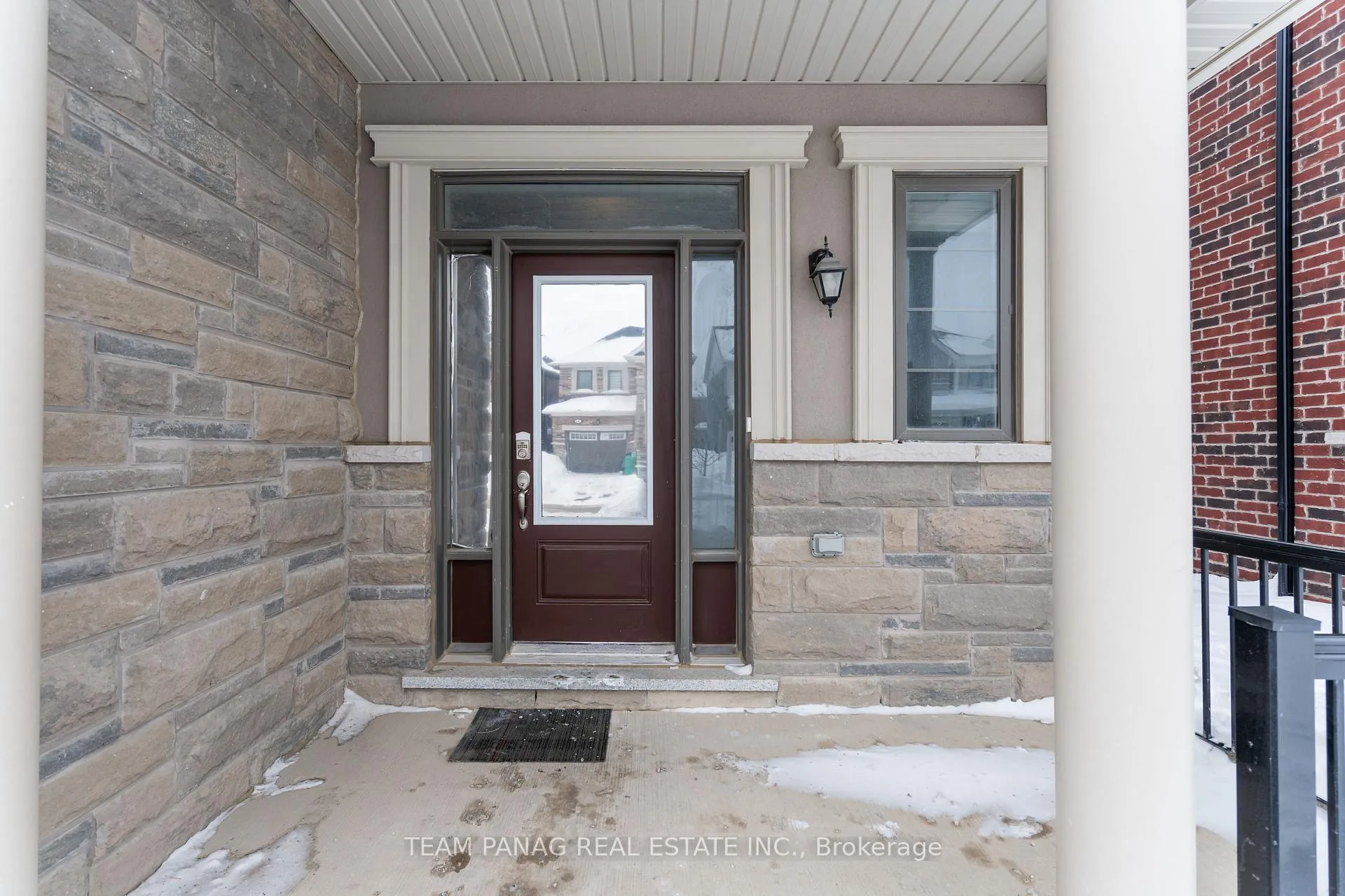 Front of 43 Speckled Alder Street W