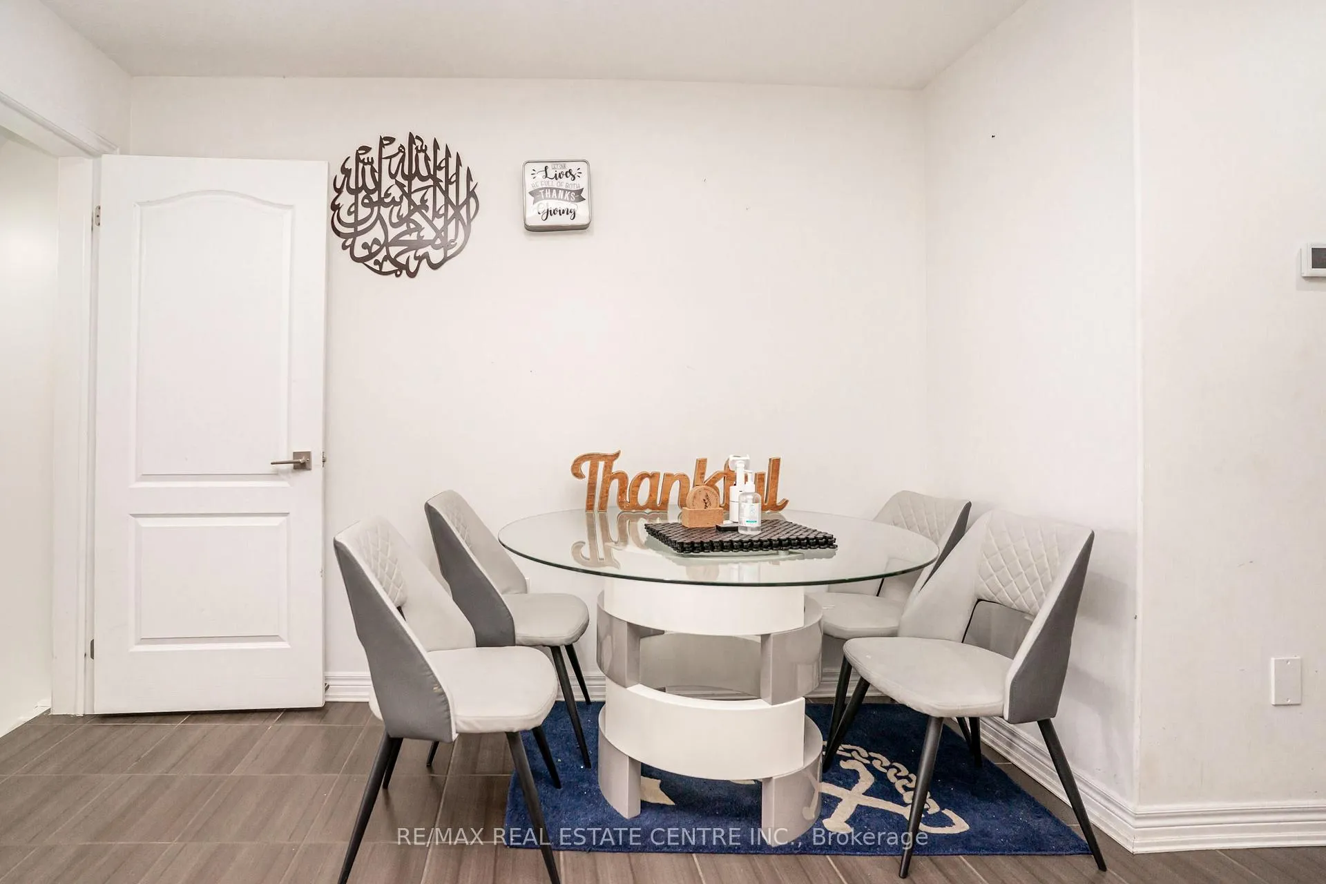 Photo 10 of 11 Winterton Court, Orangeville — HOMEH