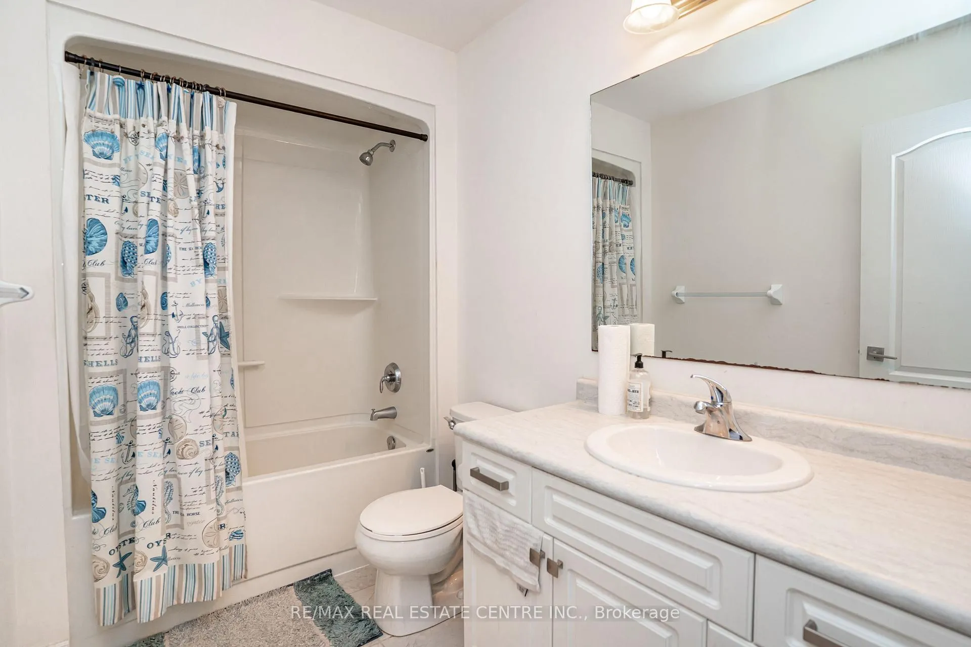 Photo 23 of 11 Winterton Court, Orangeville — HOMEH