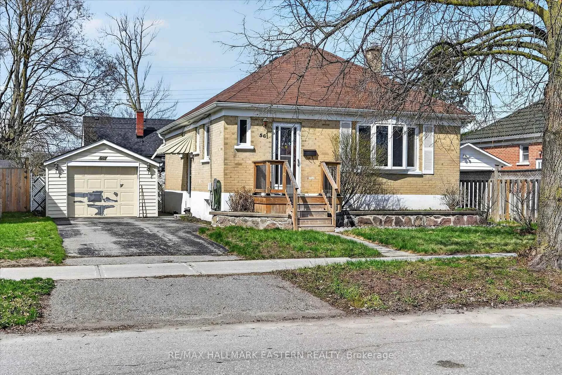 Photo 1 of 561 Spruce Avenue, Peterborough, Otonabee Ward 1 — HOMEH