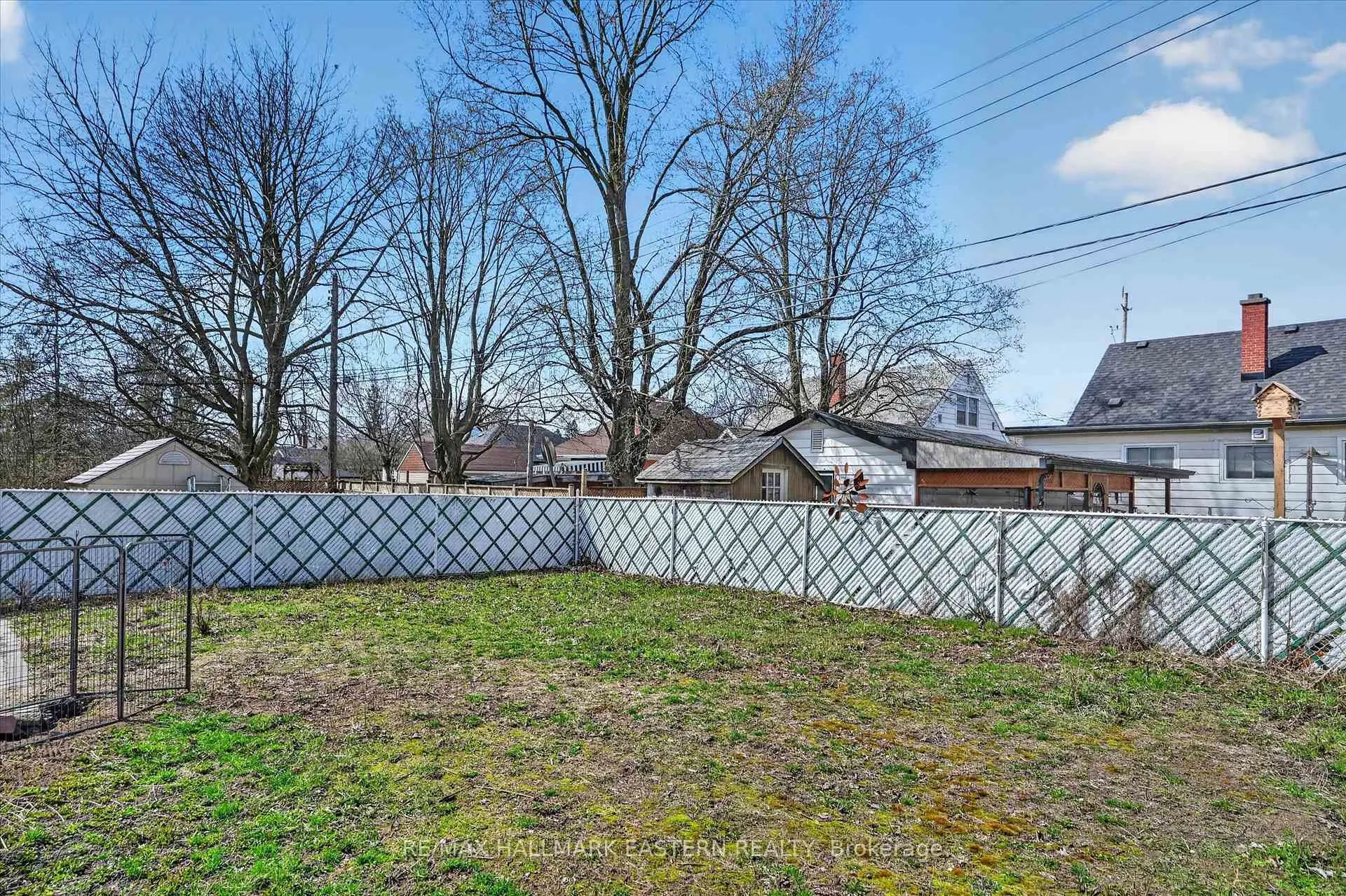 Photo 26 of 561 Spruce Avenue, Peterborough, Otonabee Ward 1 — HOMEH