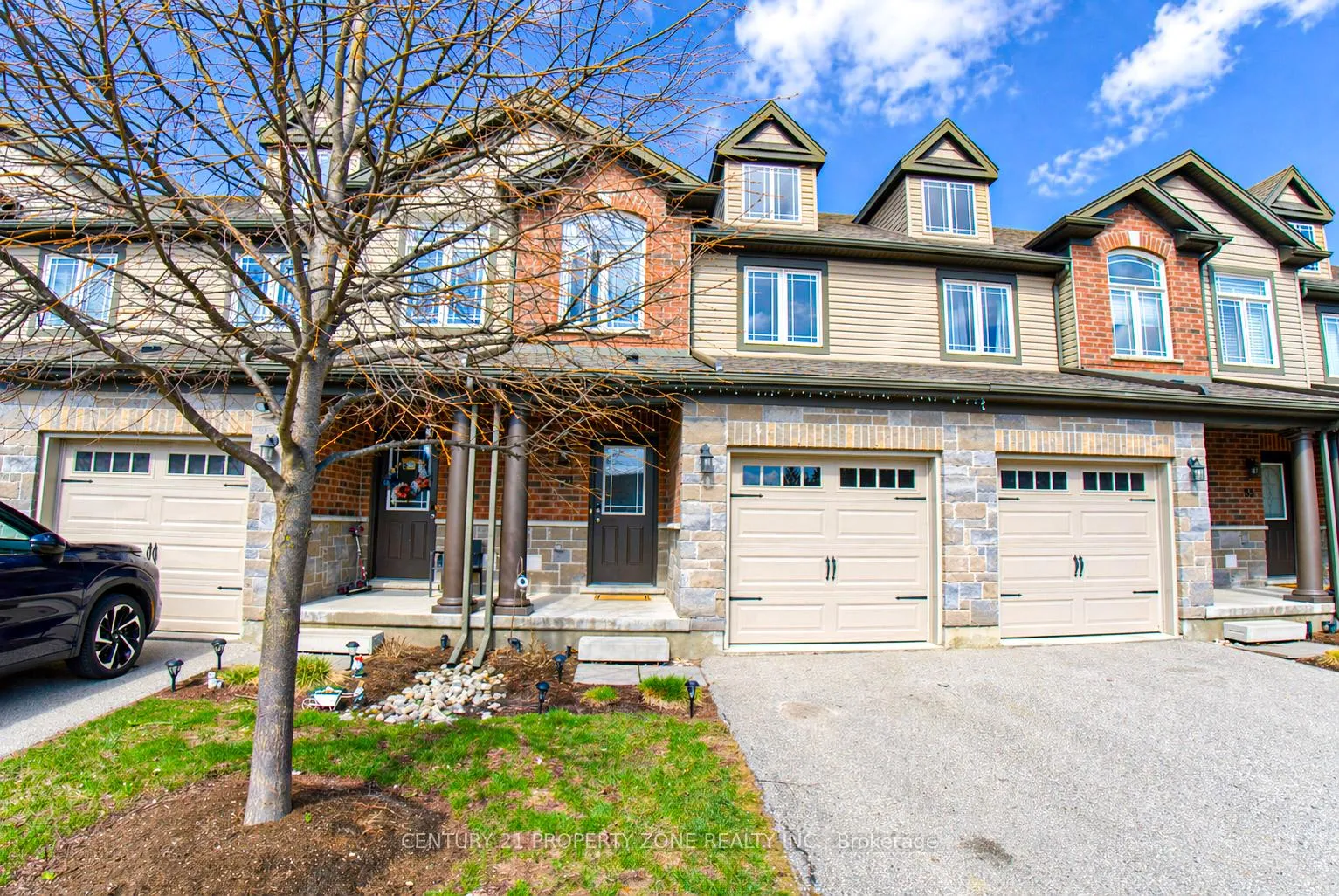 Photo 1 of Unit 79W, 79 Westminster Crescent, Centre Wellington, Fergus — HOMEH
